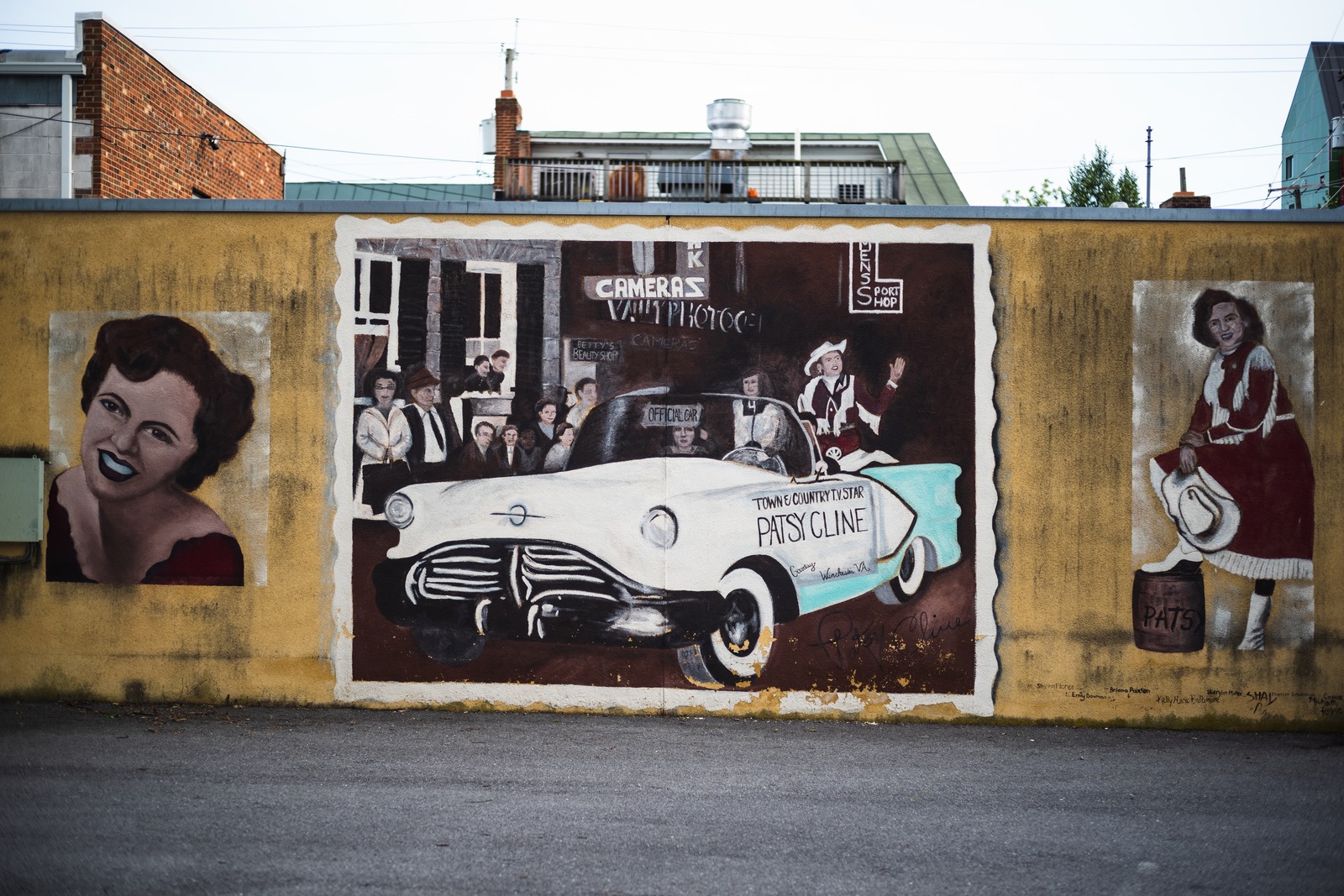 Nostalgic Mural Tribute