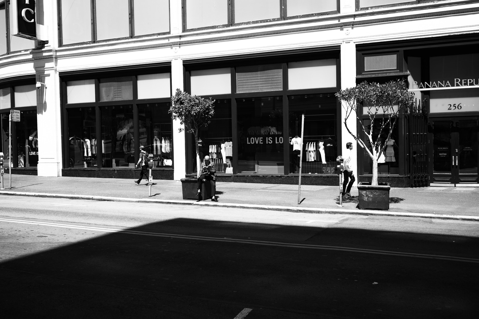 Urban Stillness in Monochrome