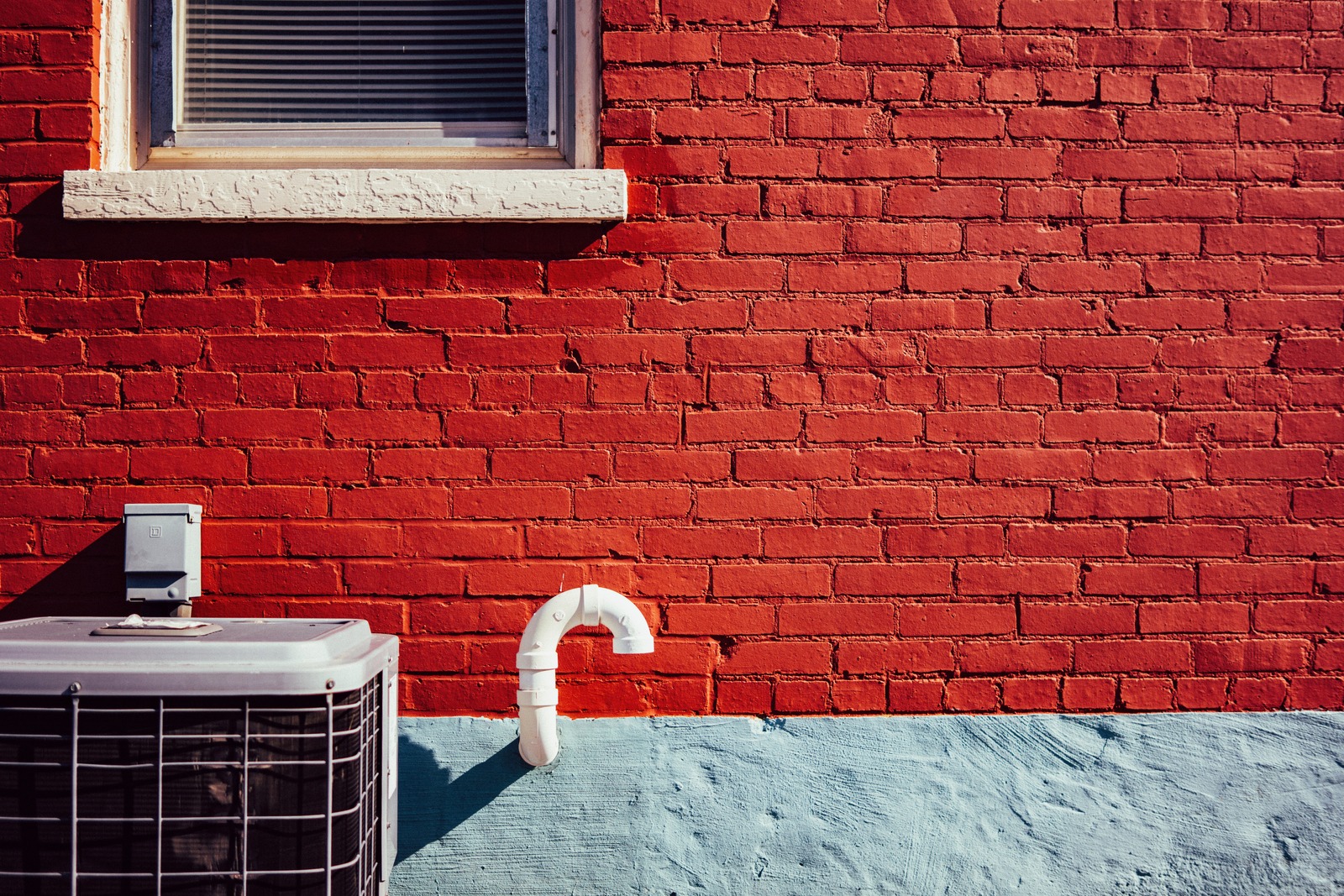 Urban Textures: A Colorful Encounter
