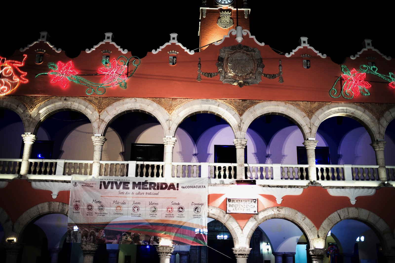 Vibrant Night at the Plaza