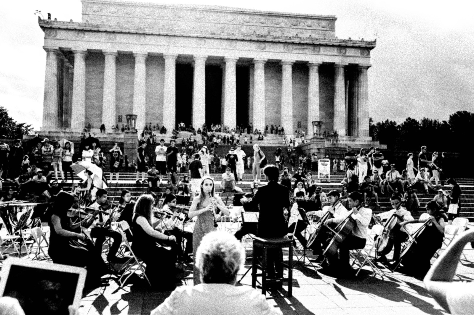 Melody at Lincoln's Feet