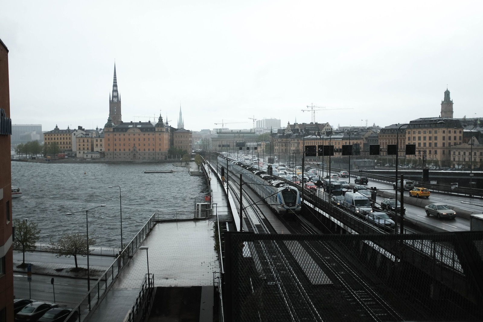 Rainy Cityscape Serenity