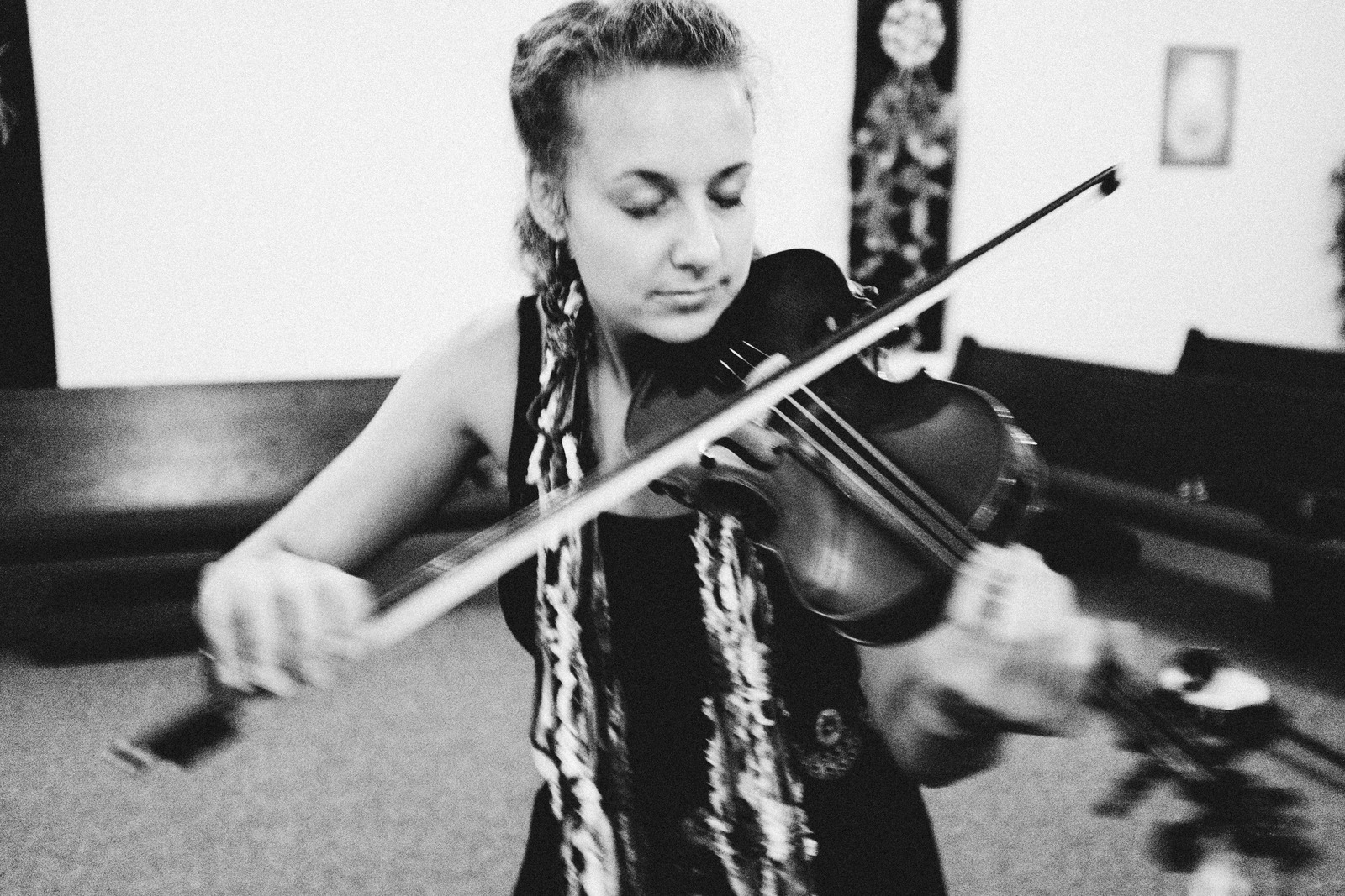 Eloquent Melodies in Motion