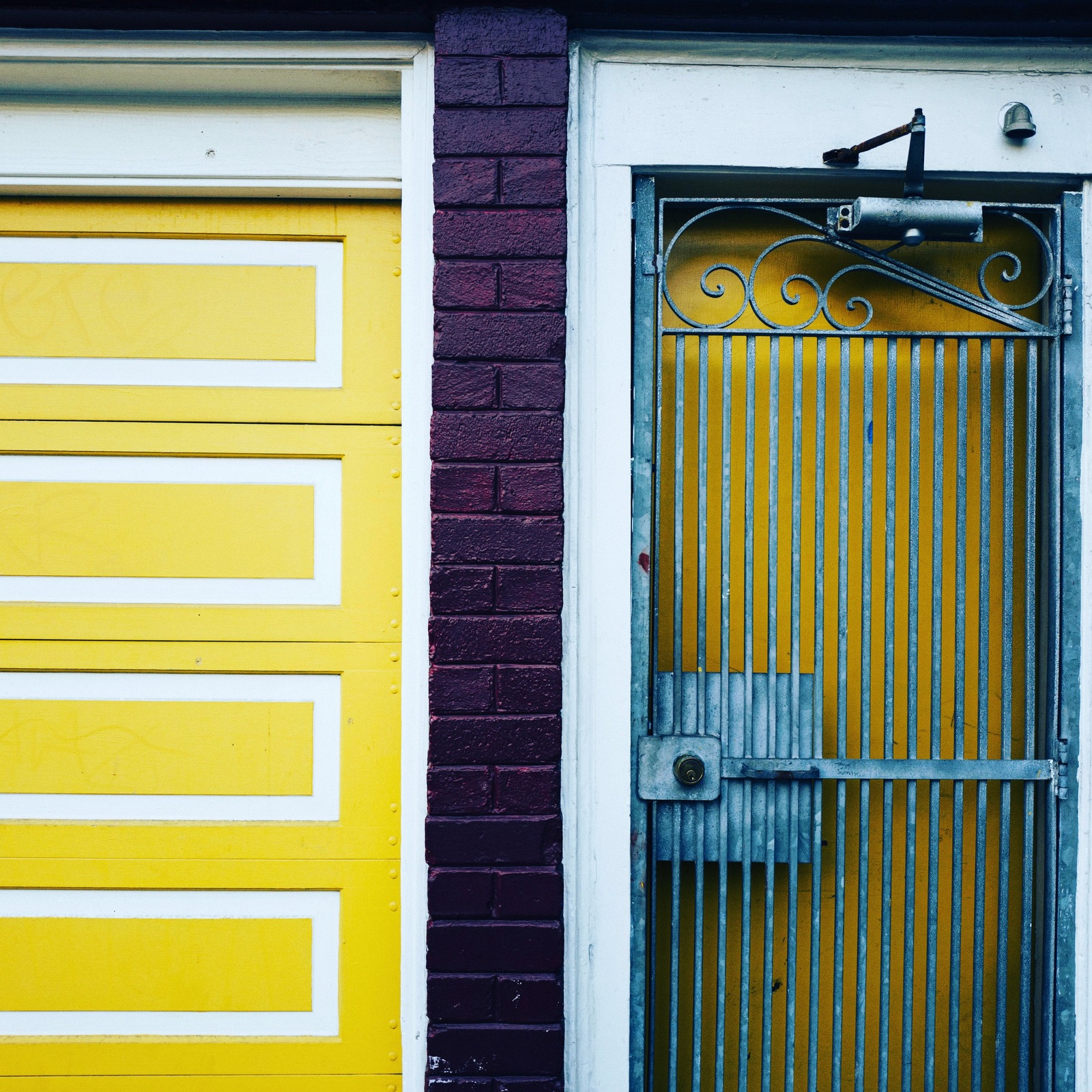 Urban Color Contrast