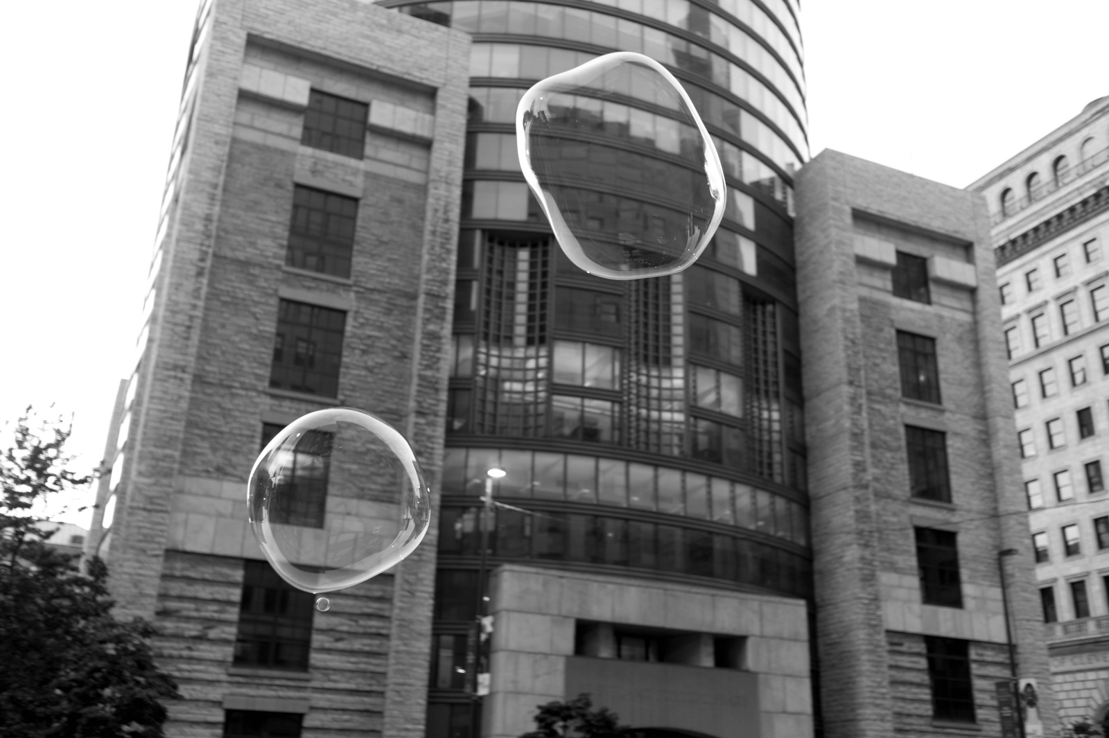 Urban Bubbles in Monochrome