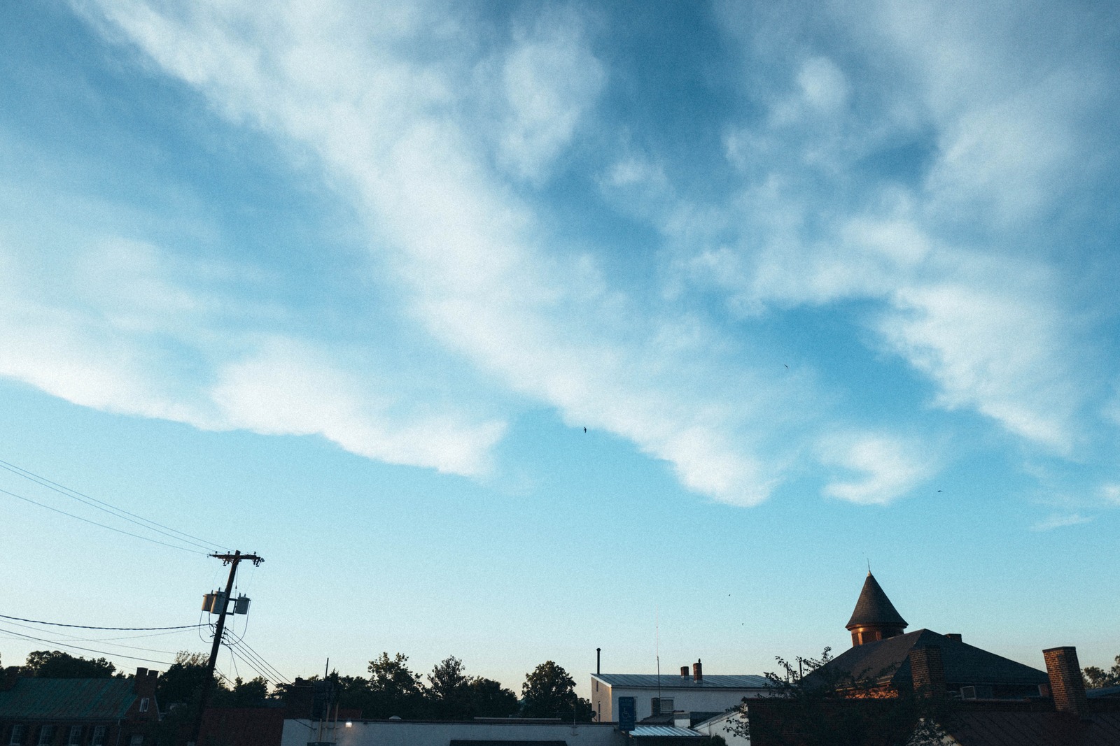 Serene Skyscape at Dusk