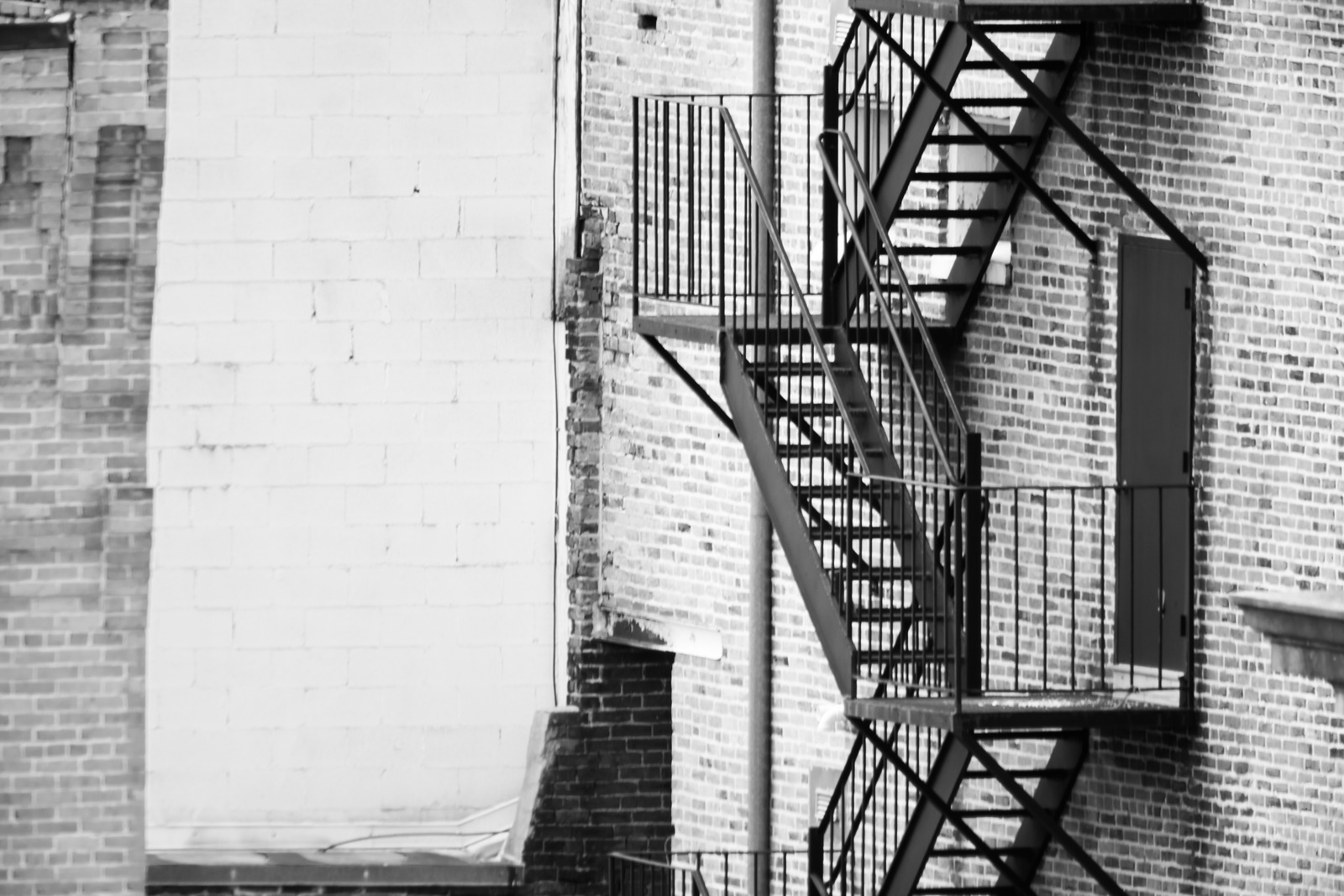 Urban Geometry in Monochrome