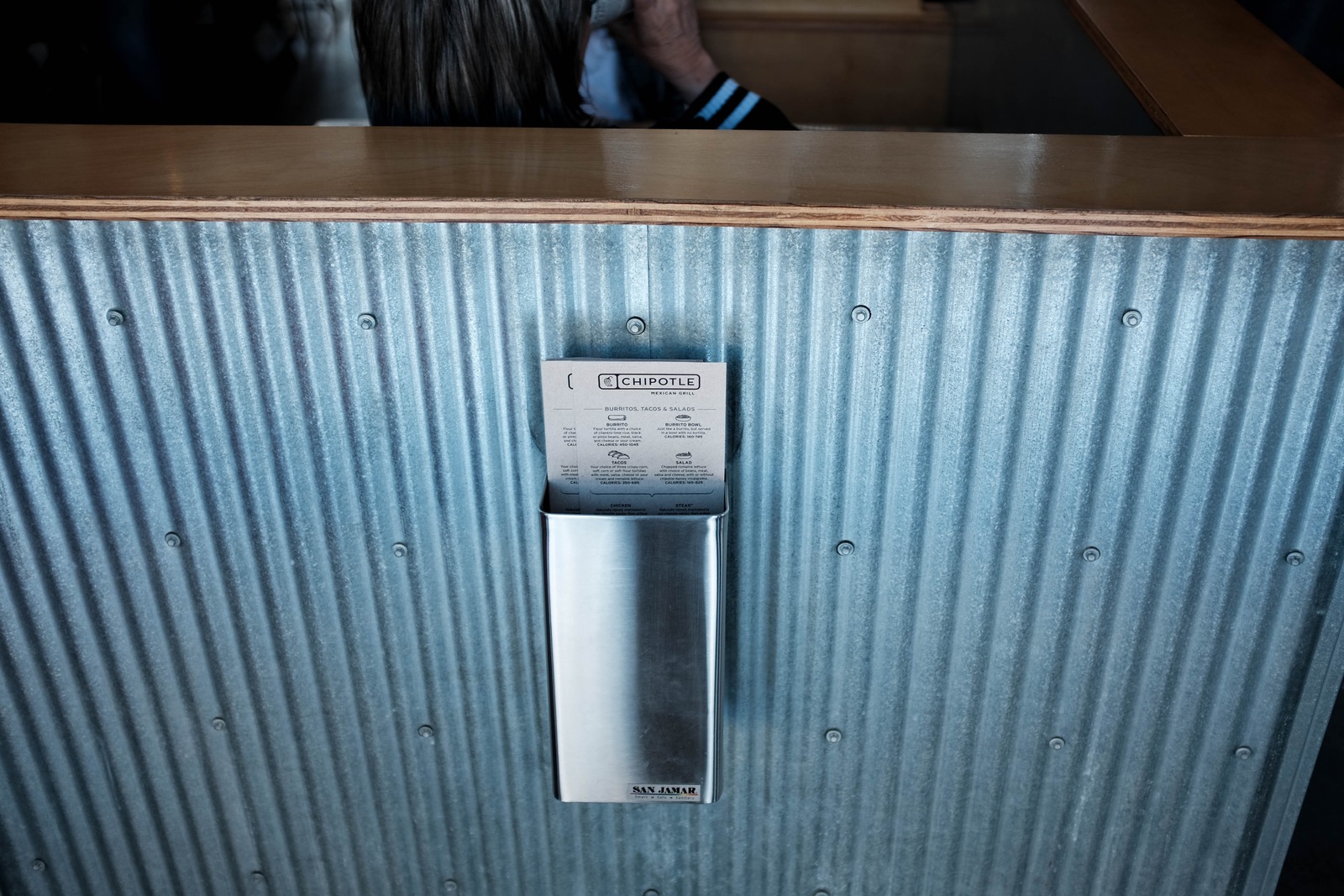 Urban Dining Minimalism