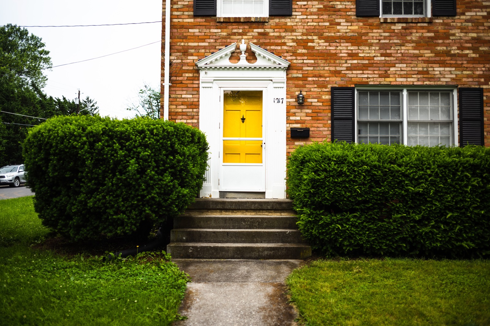 Cheerful Entryway