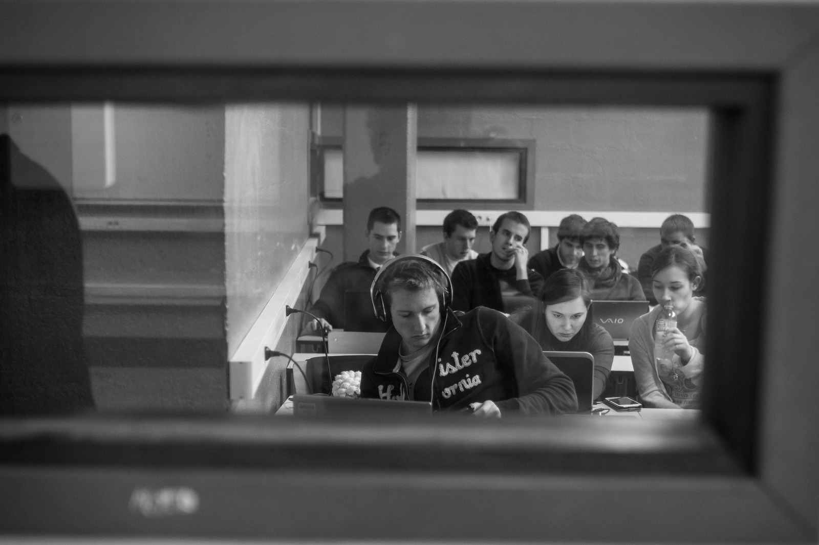 Silent Focus in Monochrome