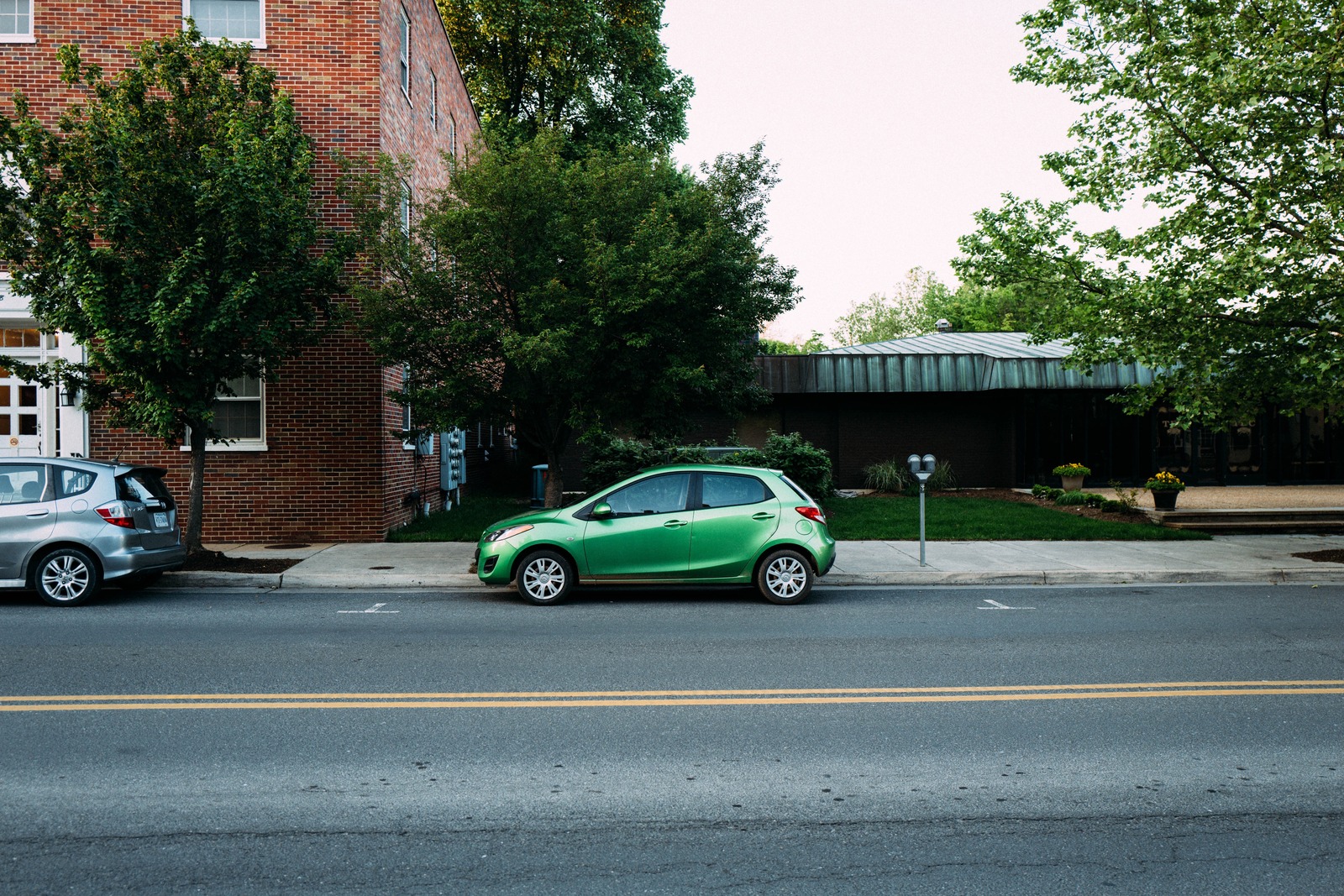 Urban Calm with a Pop of Color