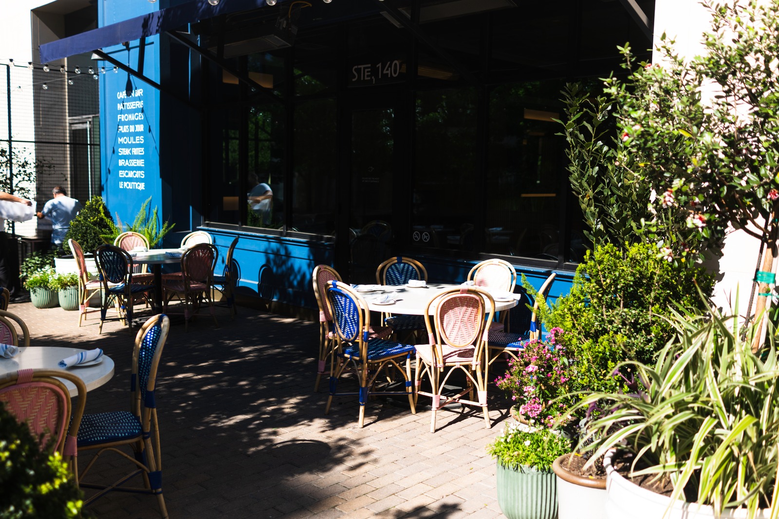 Charming Alfresco Dining