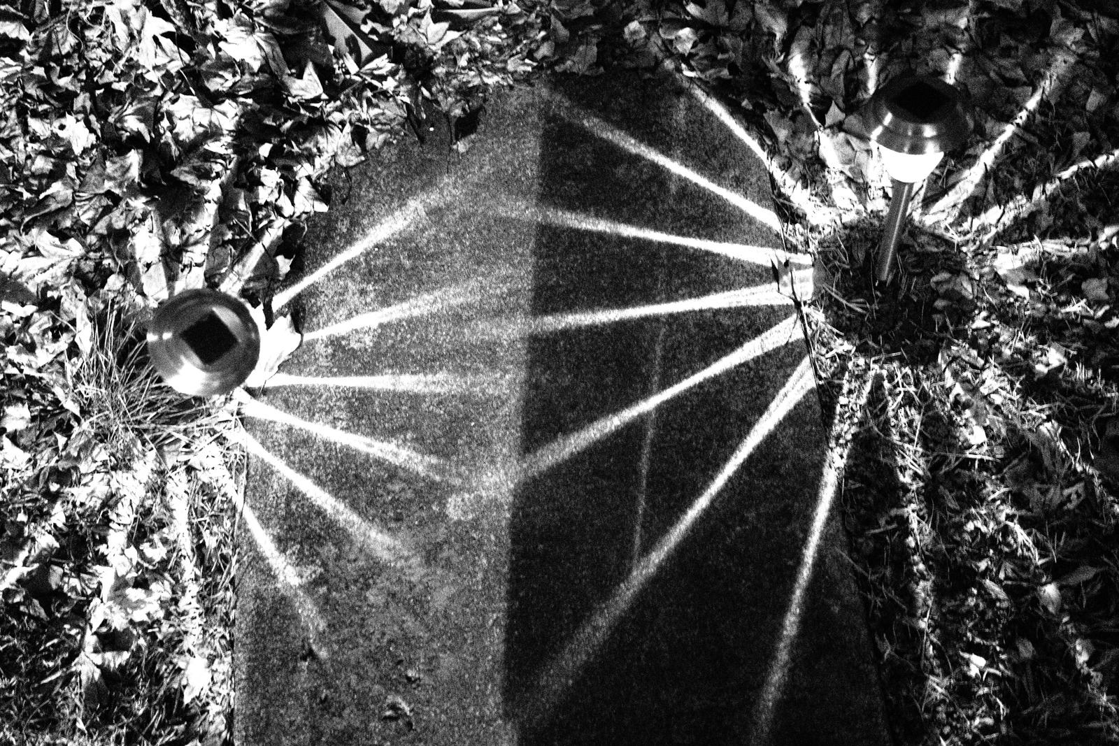 Illuminated Patterns in Darkness