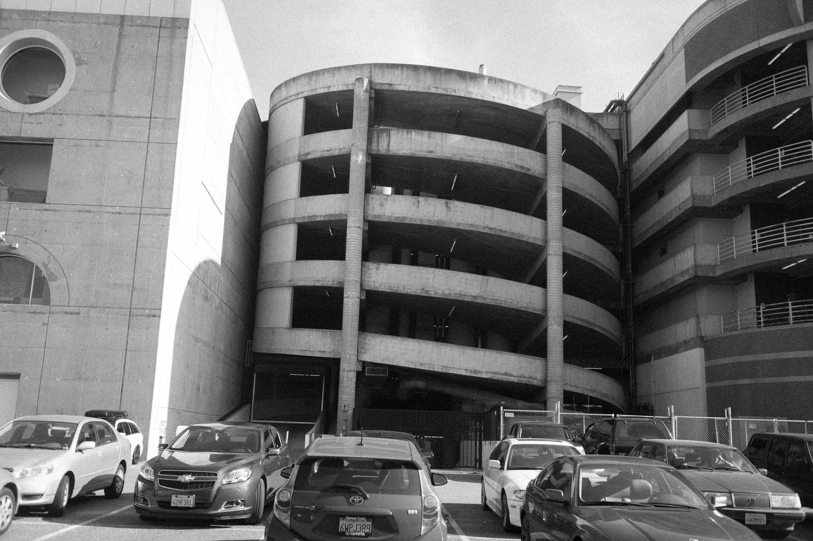 Urban Structure in Monochrome