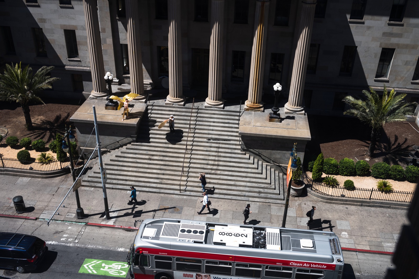 Urban Steps of Contrast