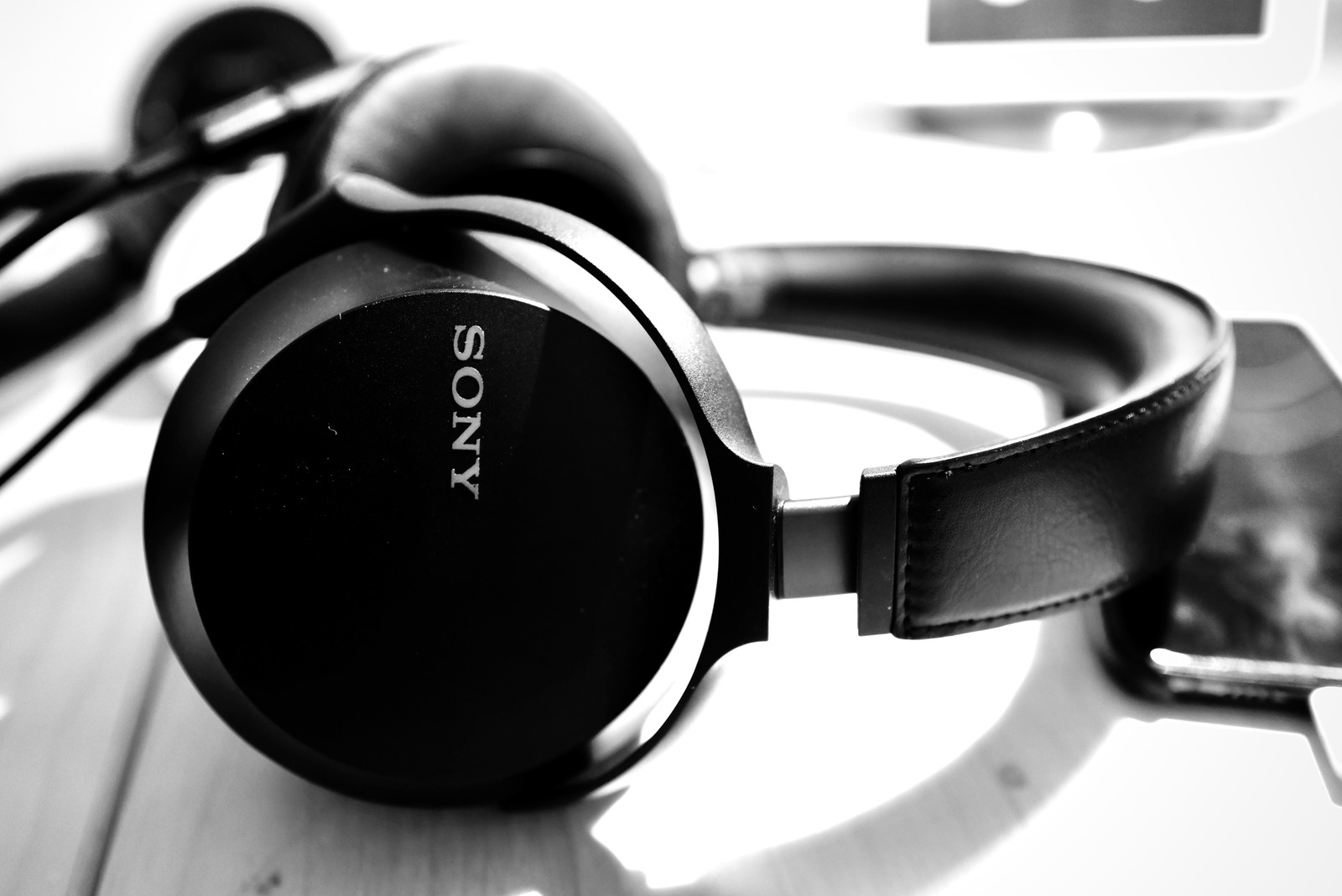 Monochrome Soundscape