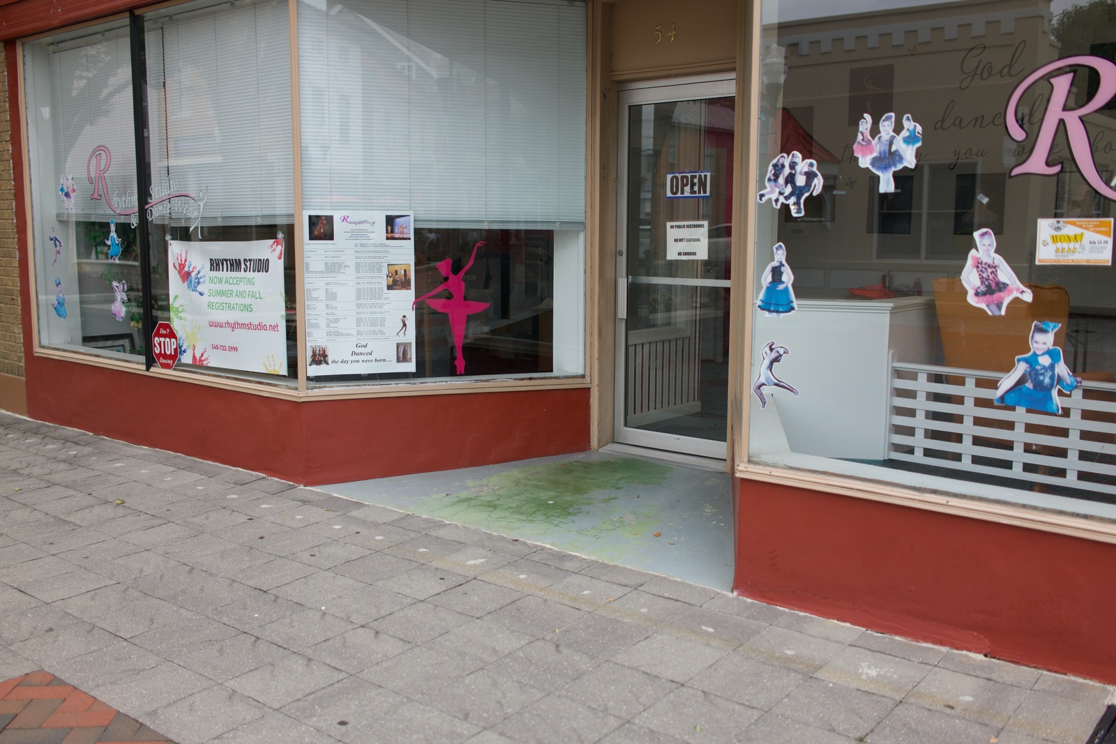 Rhythm Studio's Warm Welcome