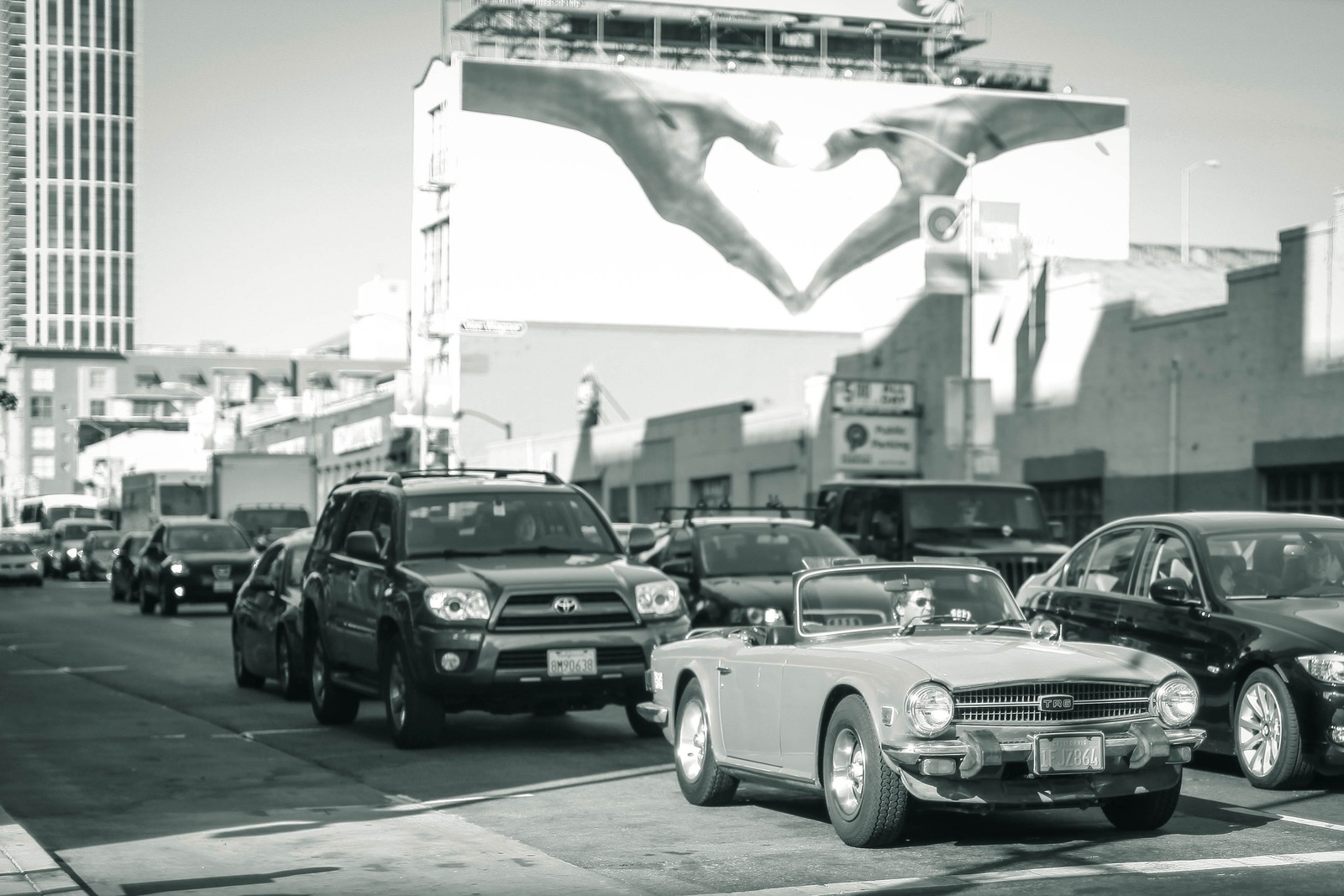 Urban Love in Traffic