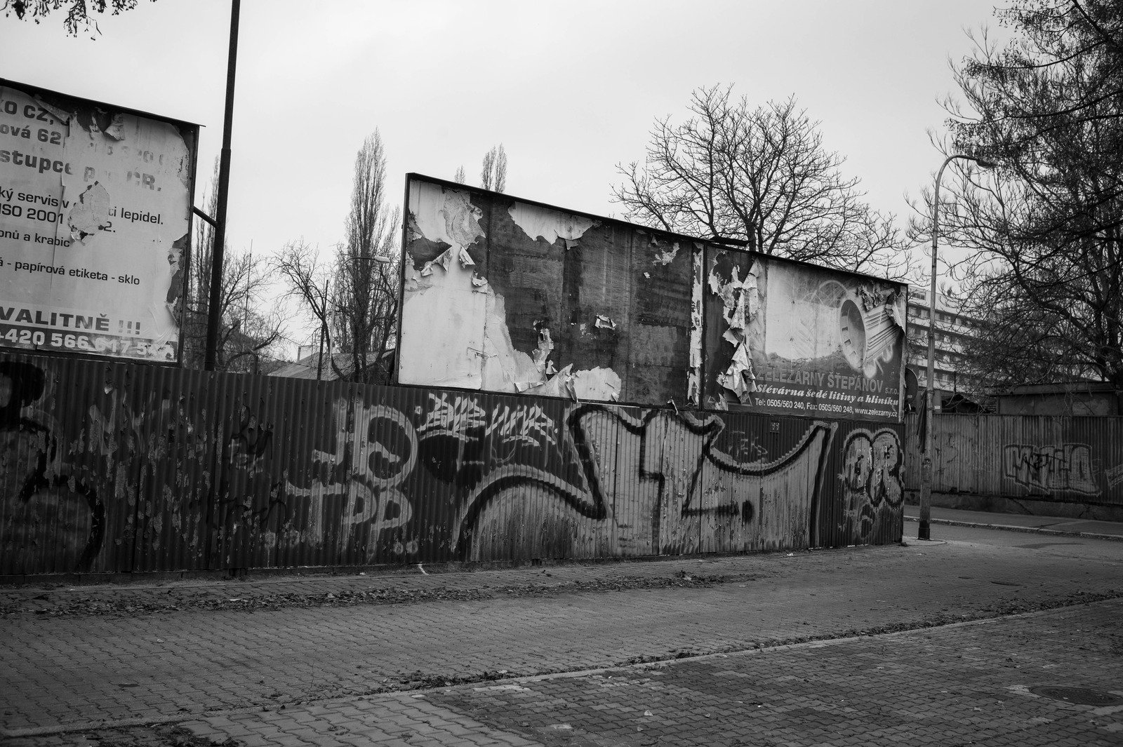 Urban Decay in Monochrome