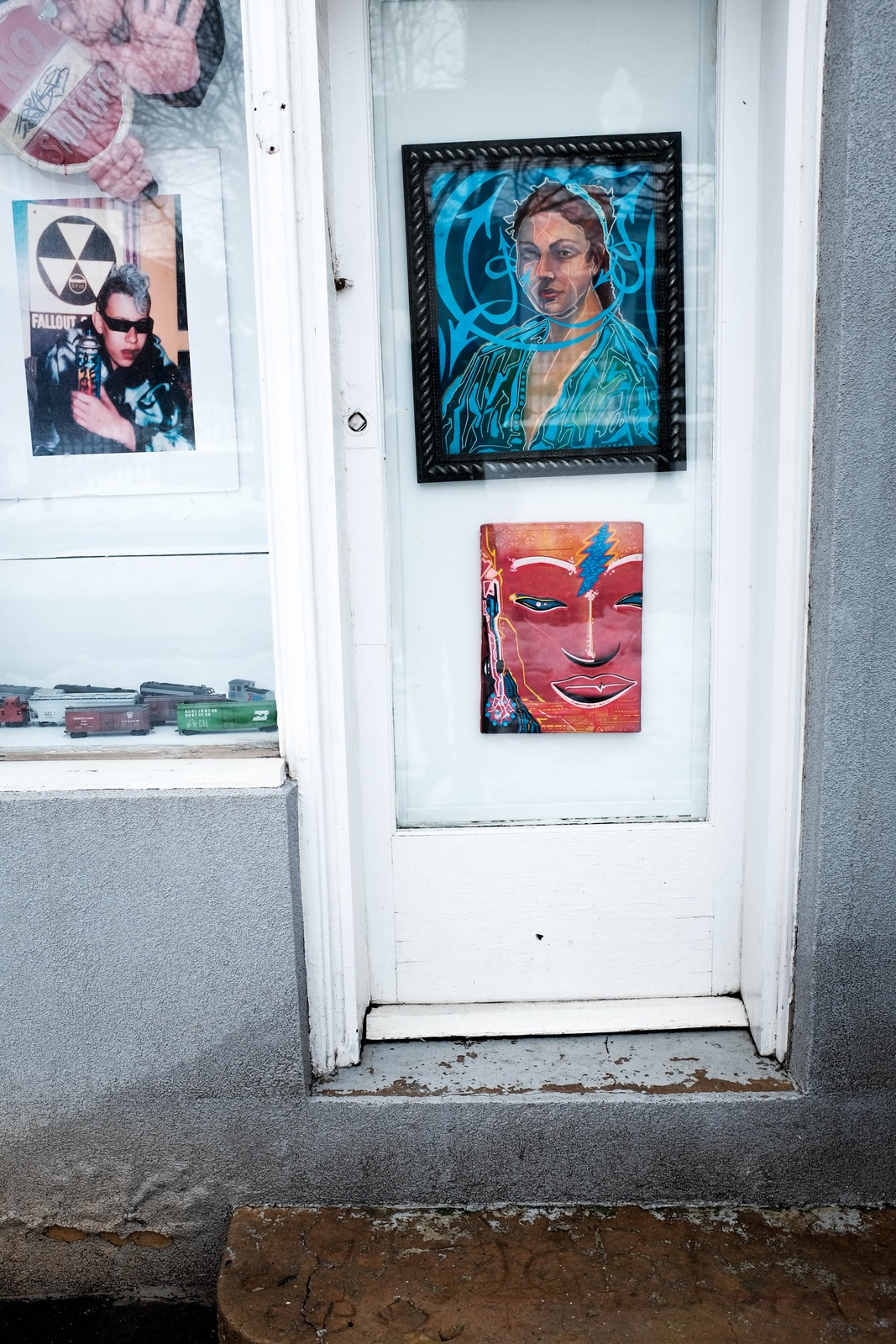 Vibrant Artistry in a Doorway