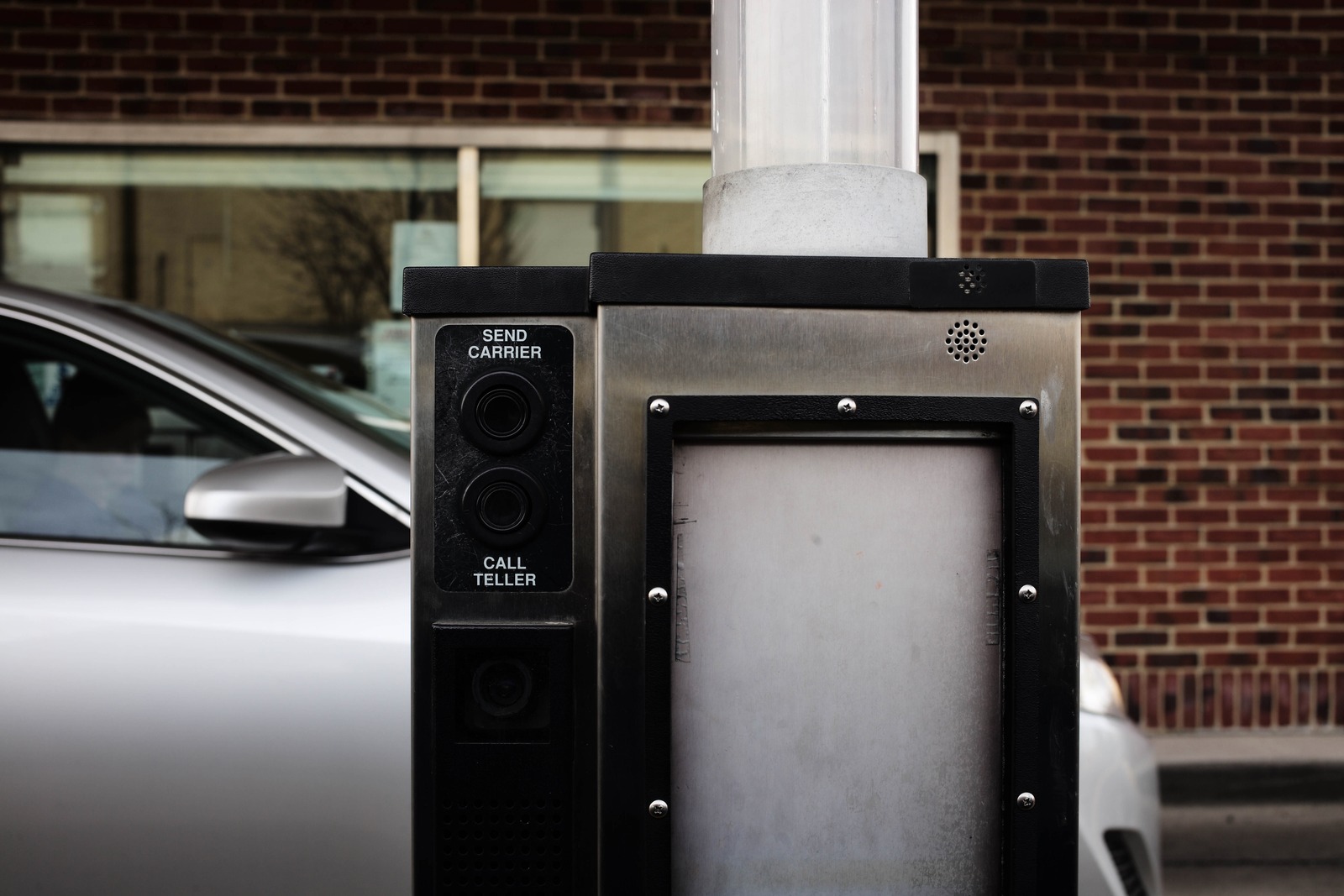 Urban Communication Hub