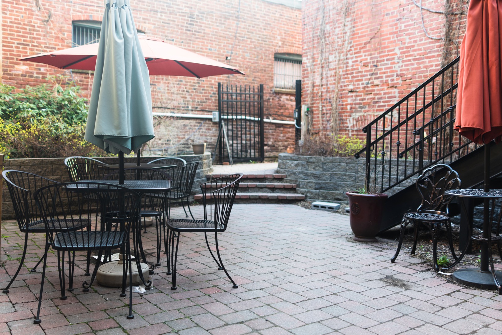 Quiet Rooftop Retreat