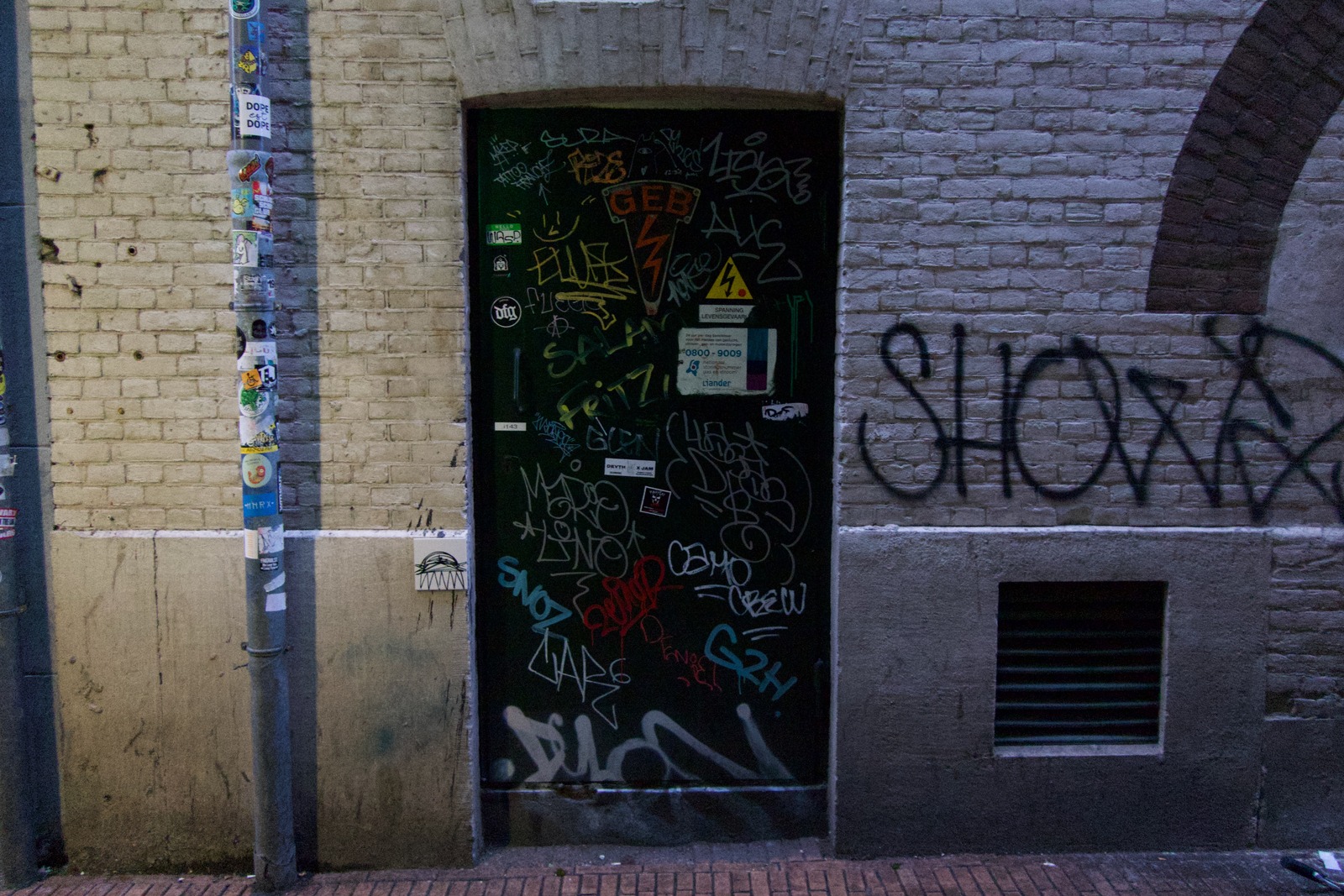 Urban Graffiti Realm