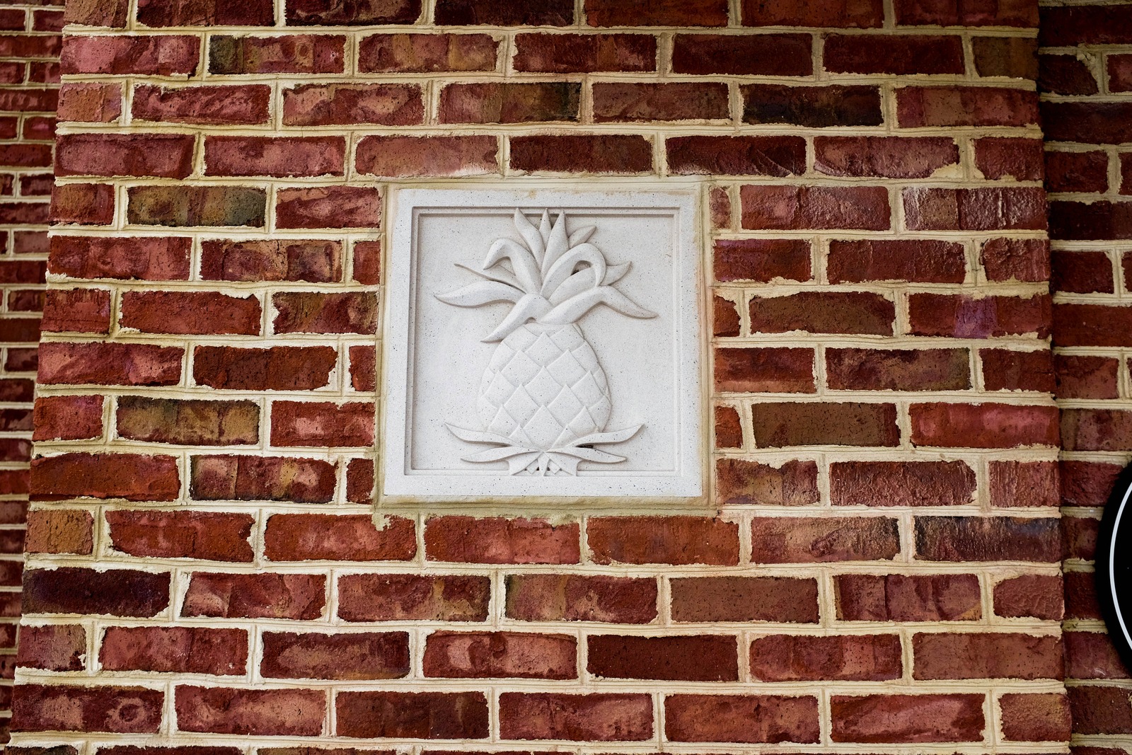 Pineapple Emblem on Brick