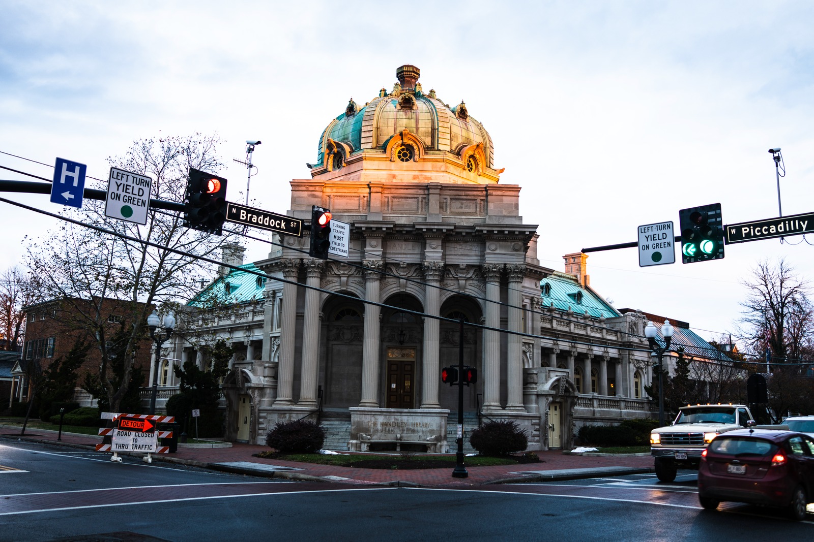 Urban Elegance at Dusk