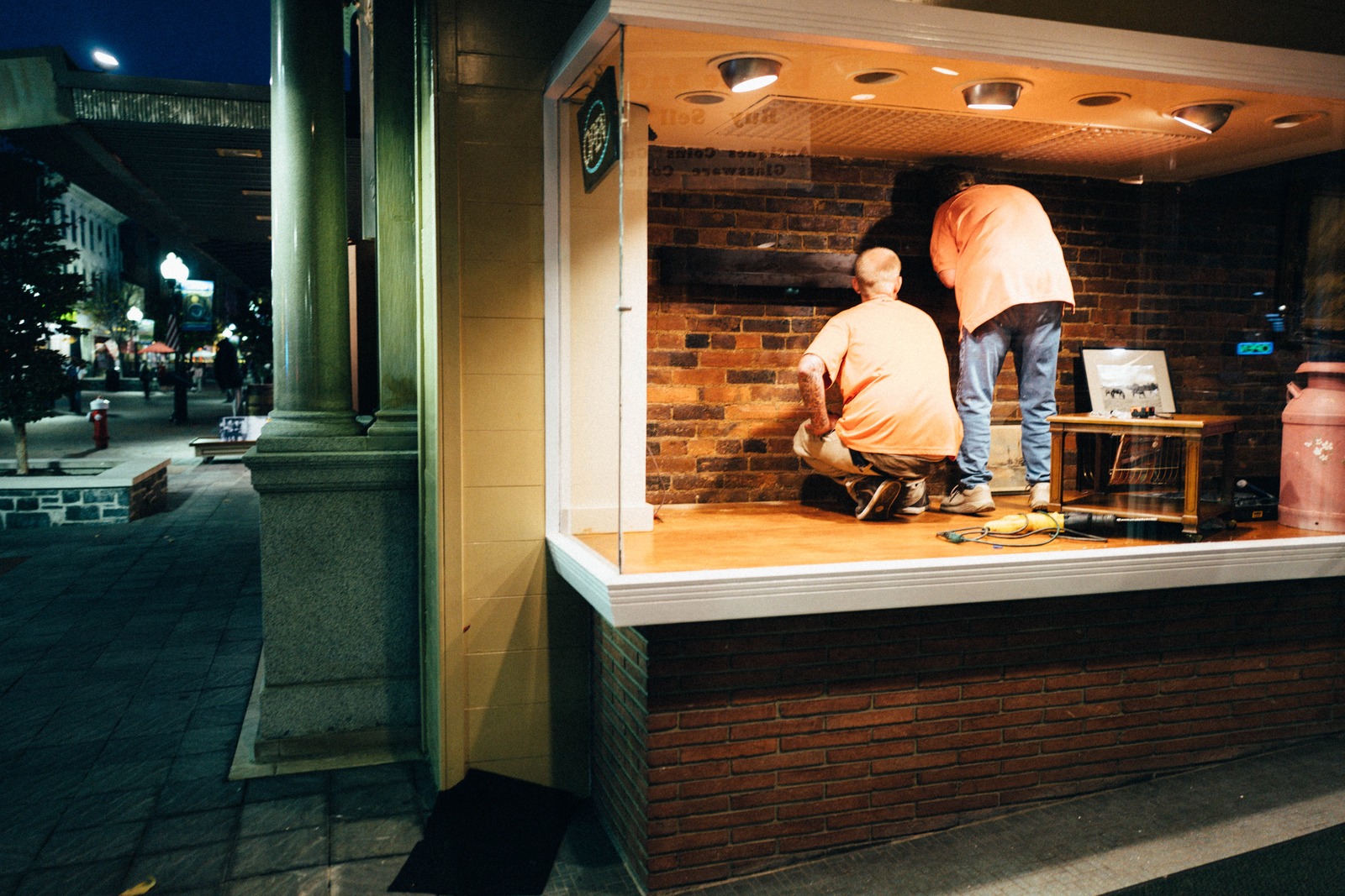 Labor Under Dim Lights