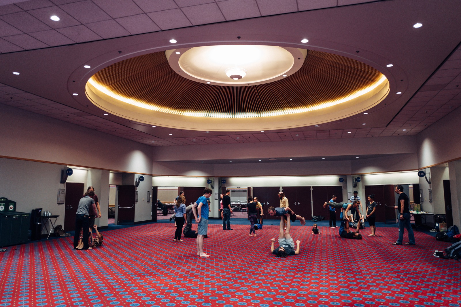 Dynamic Movement in a Spacious Hall