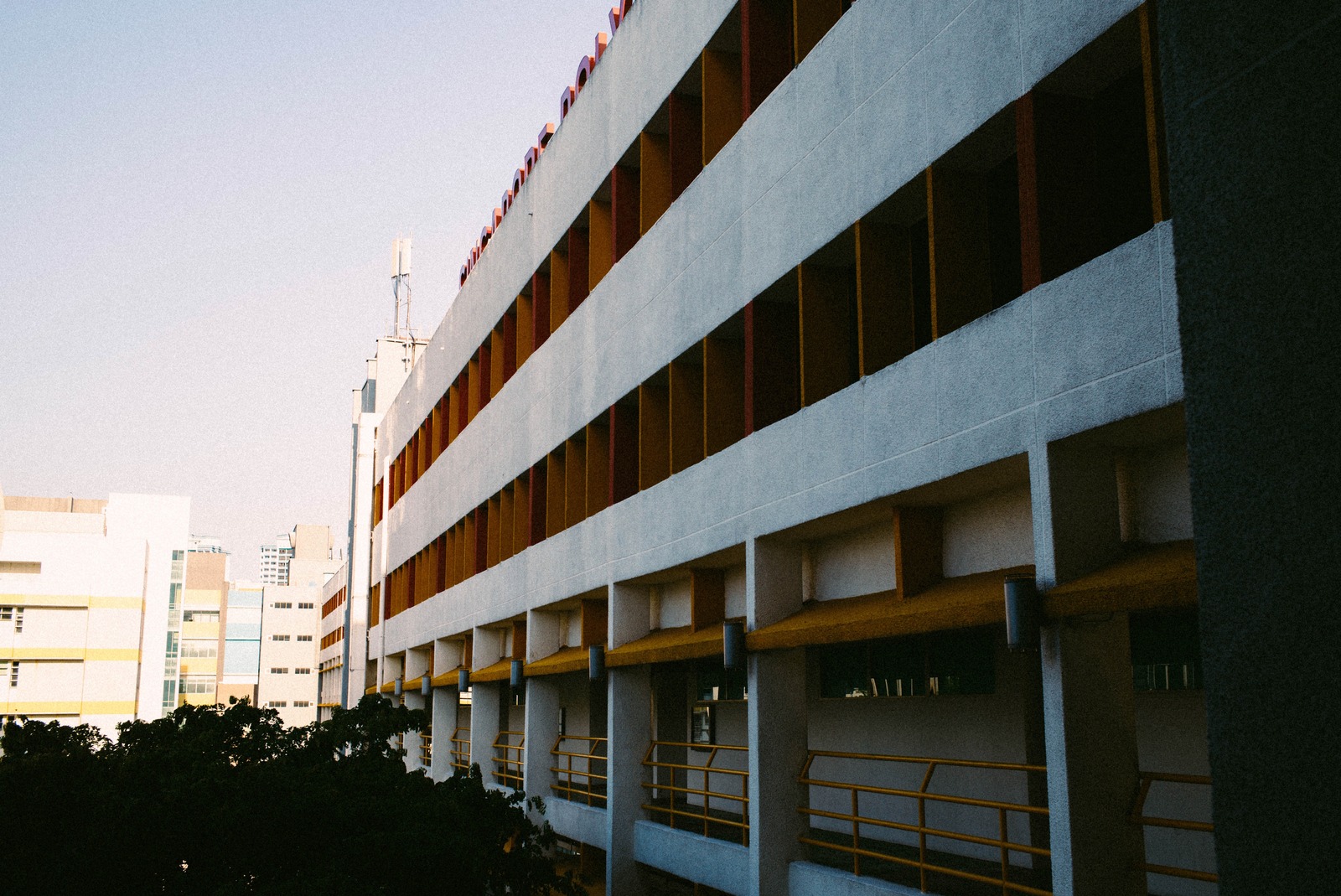 Urban Geometry at Dawn