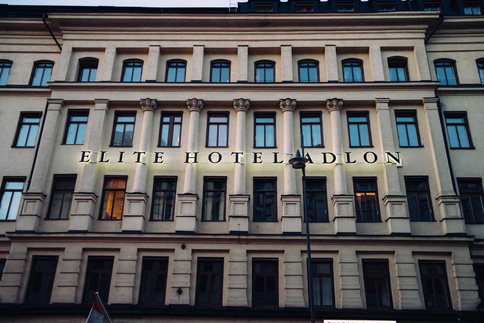 Facade of Elite Hotel Adlon