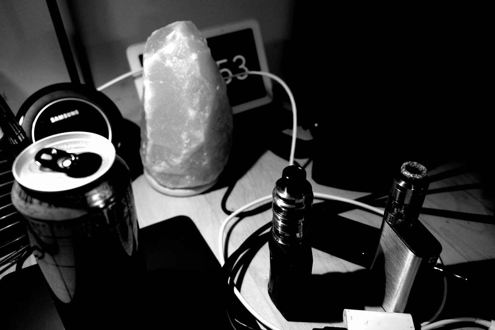 Contrasts of Everyday Life