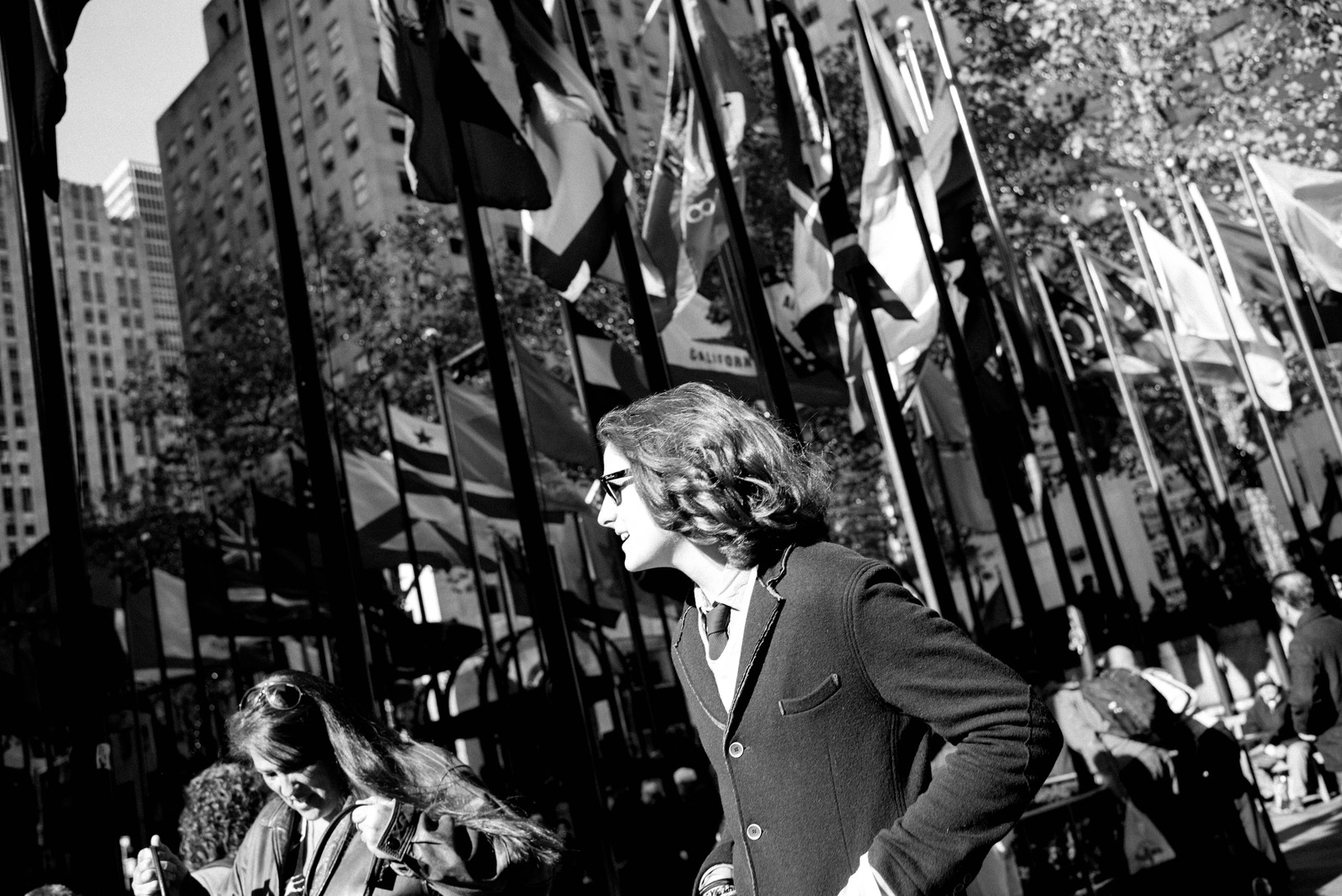 Urban Symmetry in Monochrome