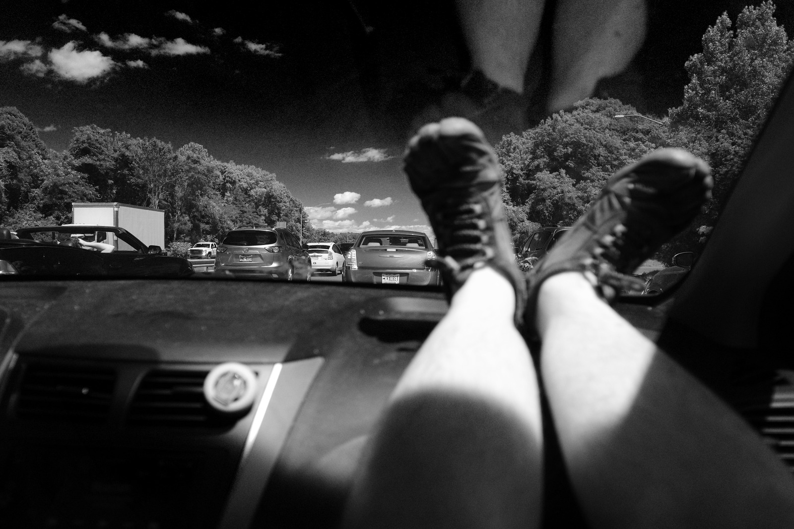 Idle Moments in Traffic