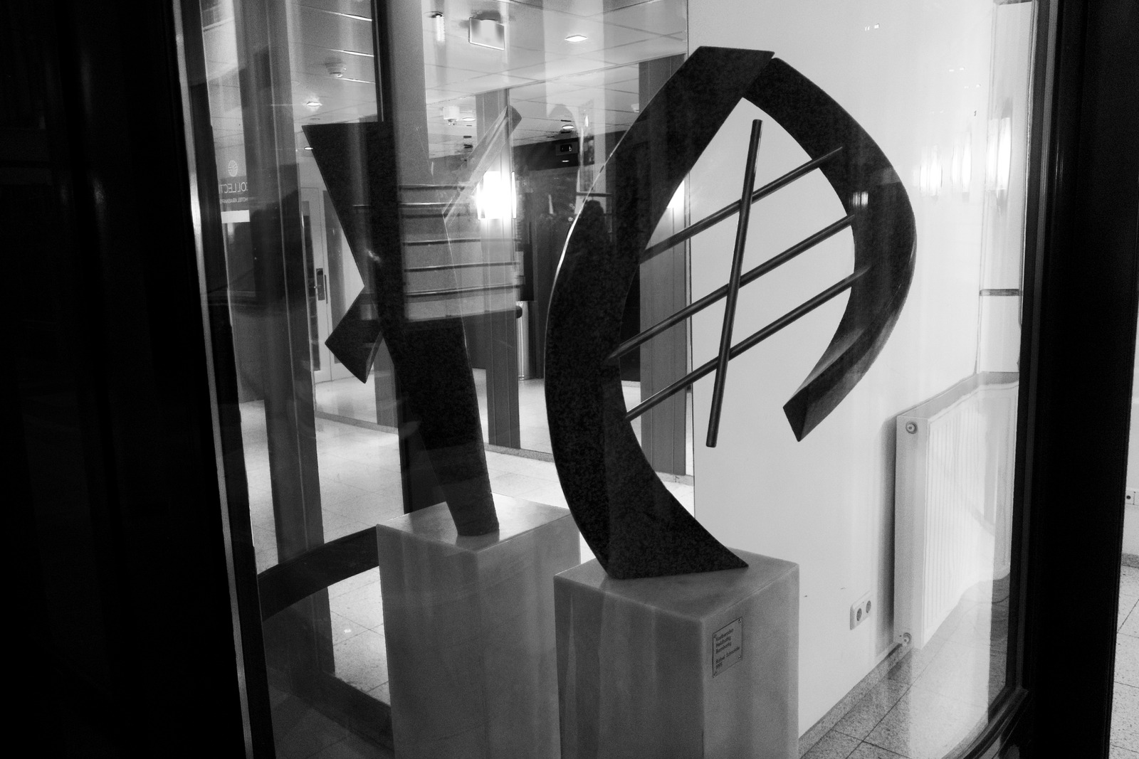 Silent Conversation in Stone