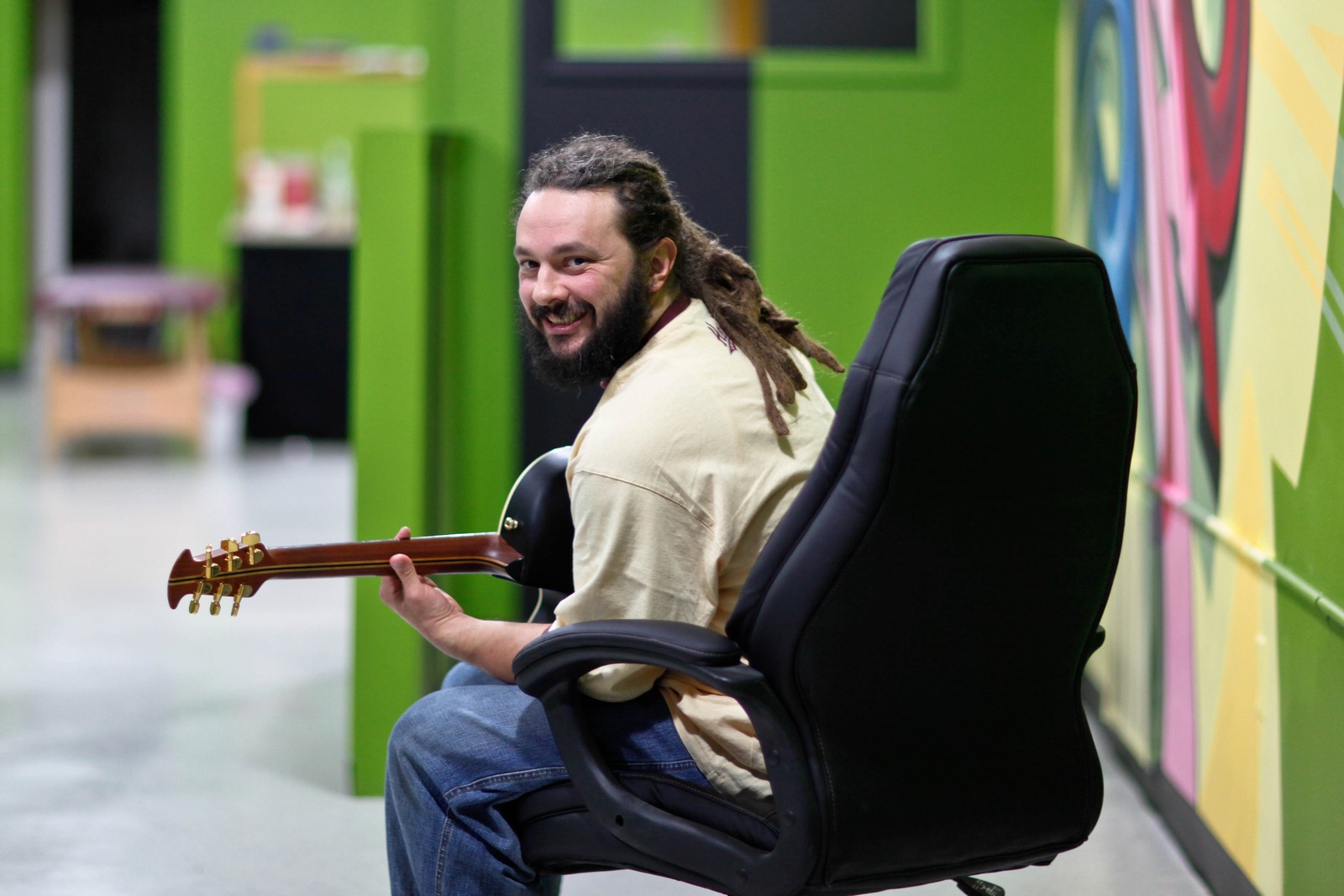 Melodic Vibes in Green