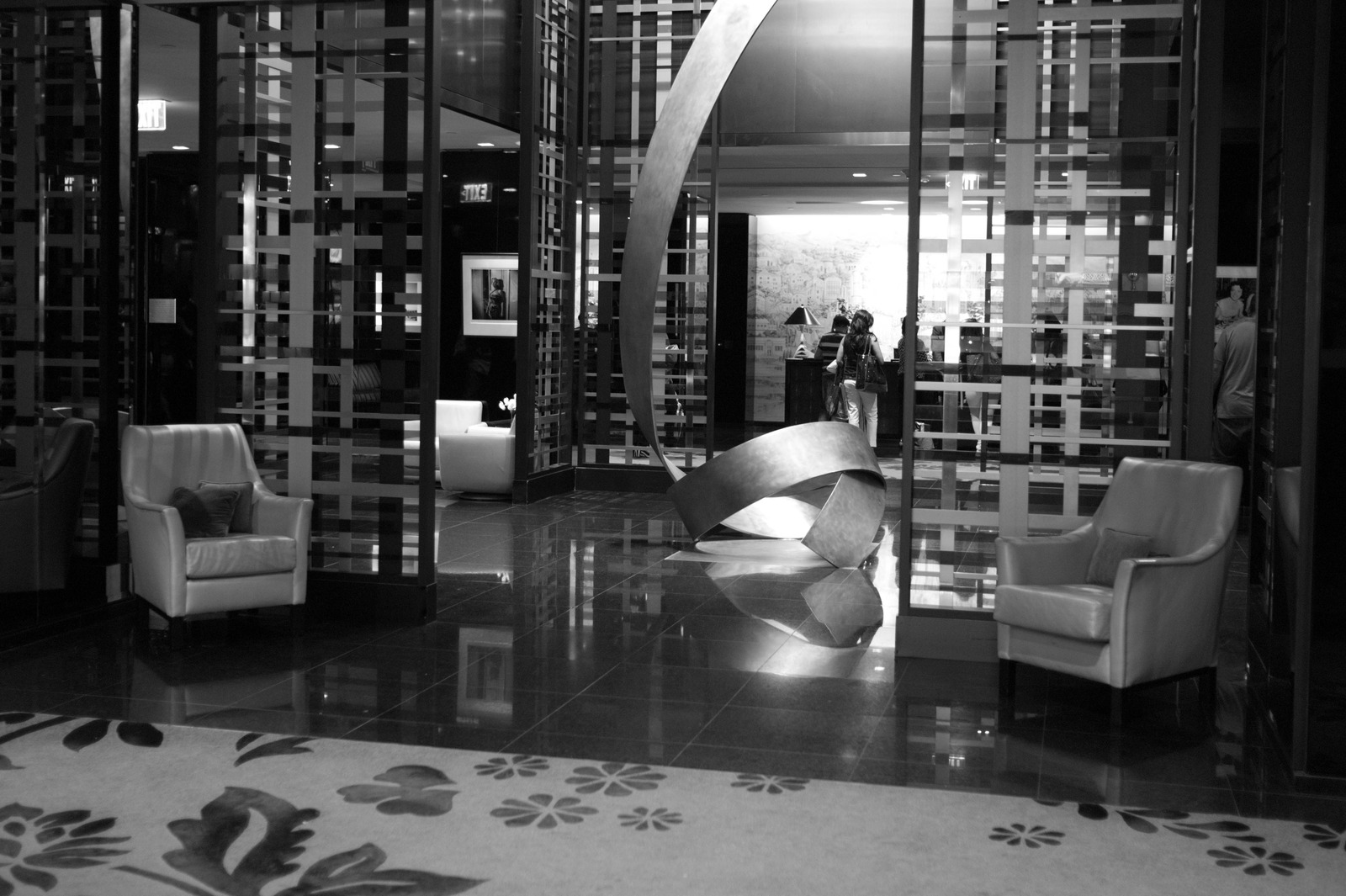 Elegant Lobby Contrast