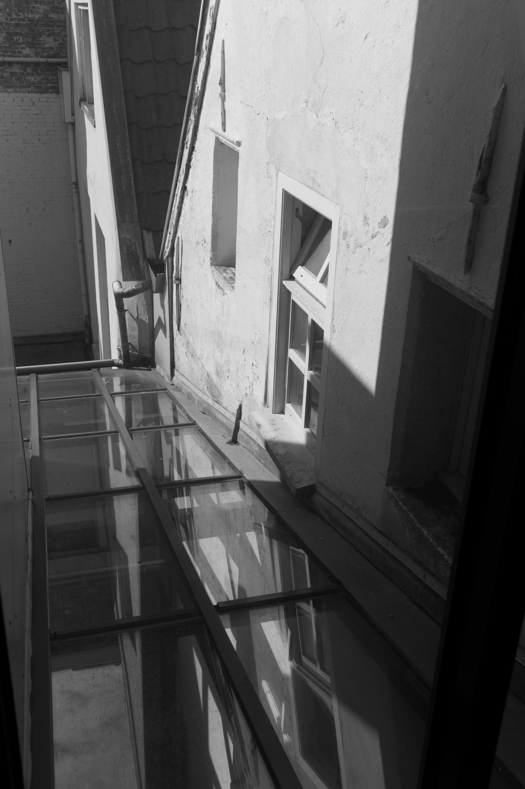 Shadows of Urban Solitude