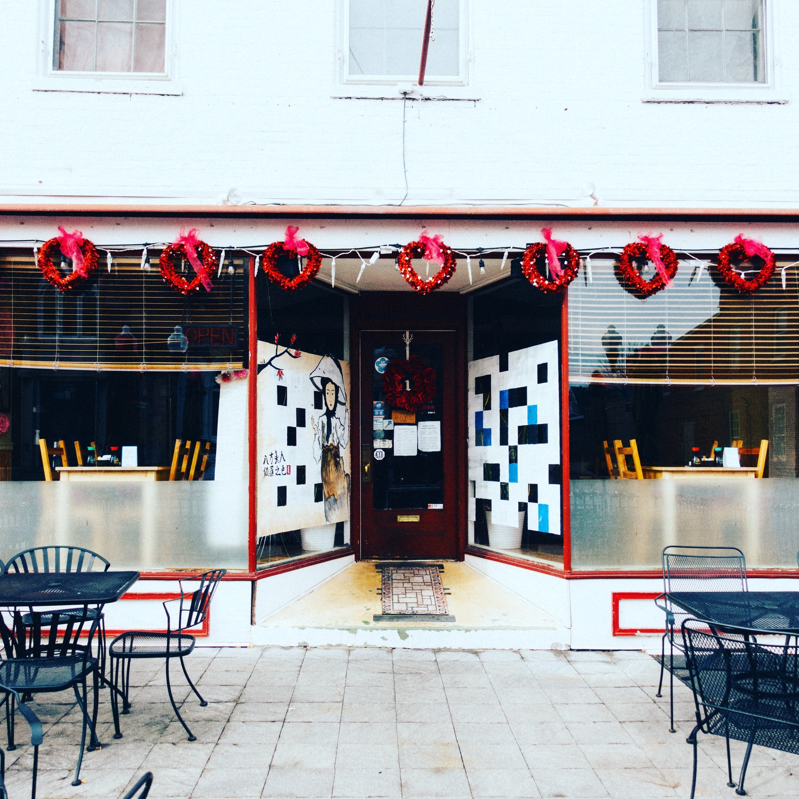 Charming Corner Eatery