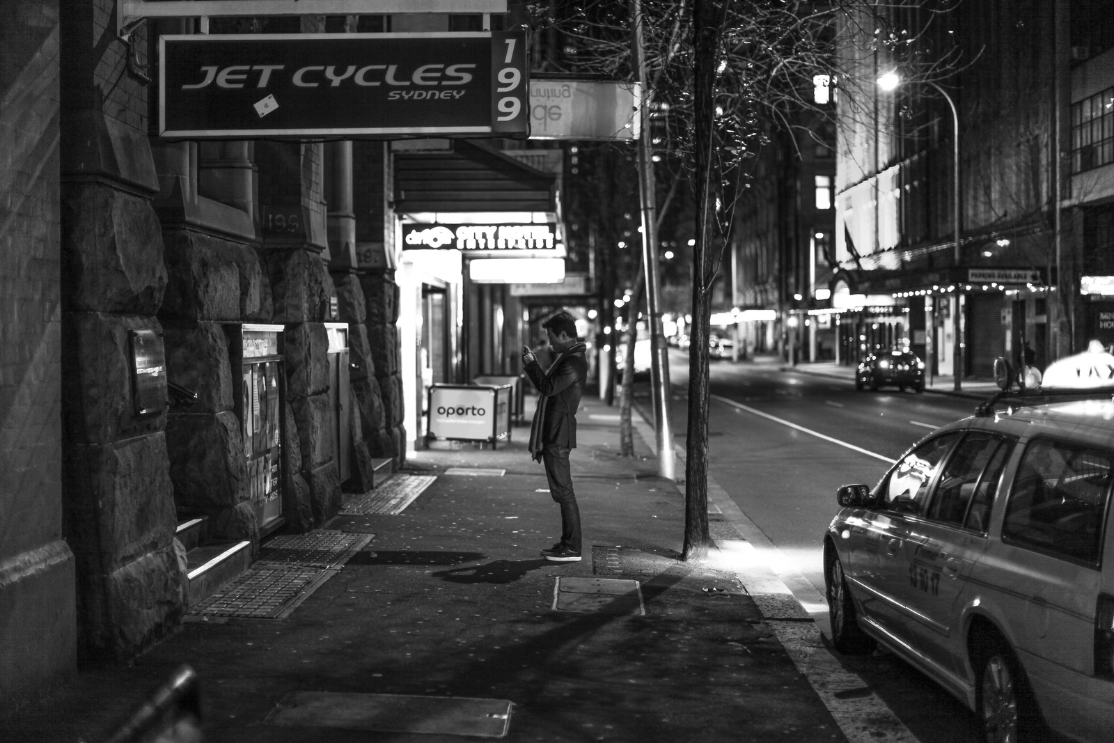 A Quiet Night in Sydney