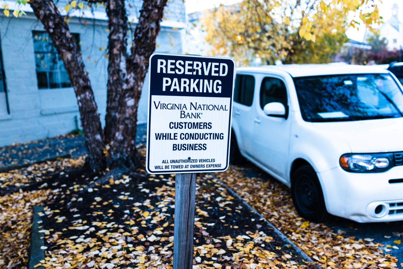 Reserved Spaces of Autumn