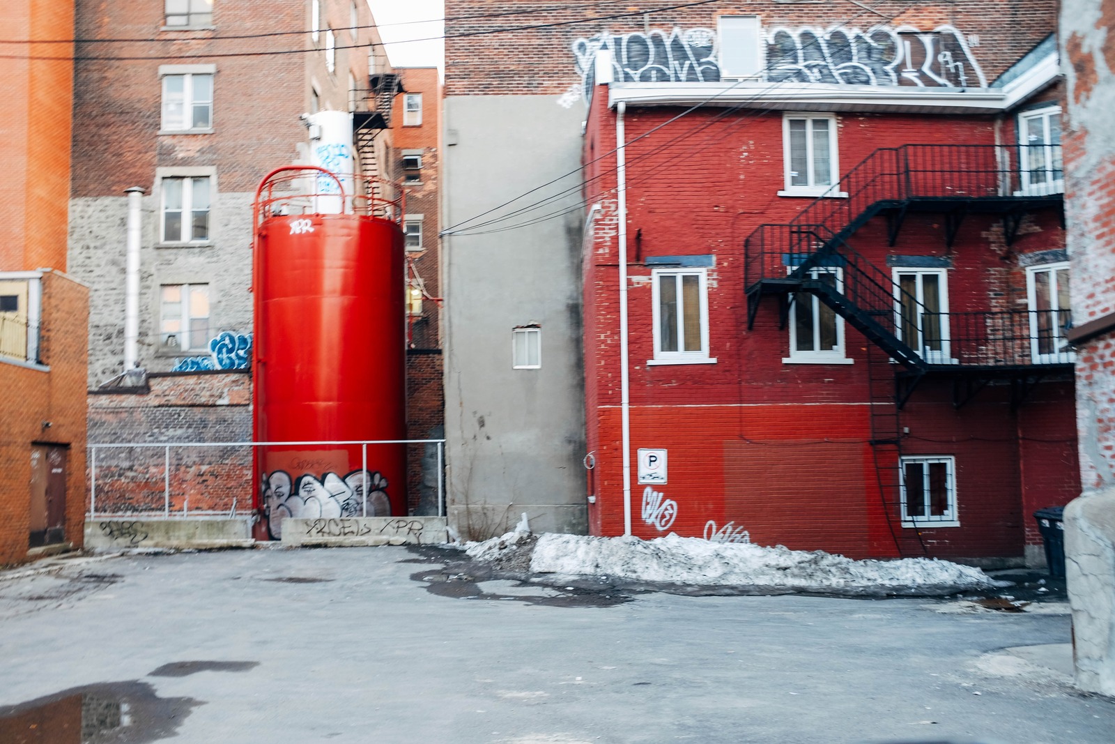 Urban Contrast in Colors