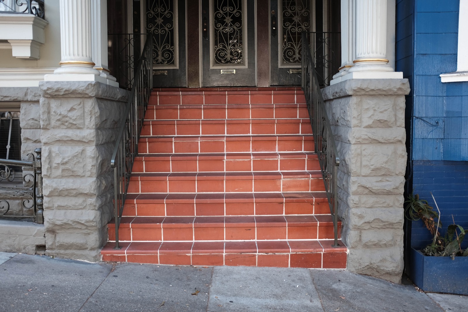Inviting Steps to Abode