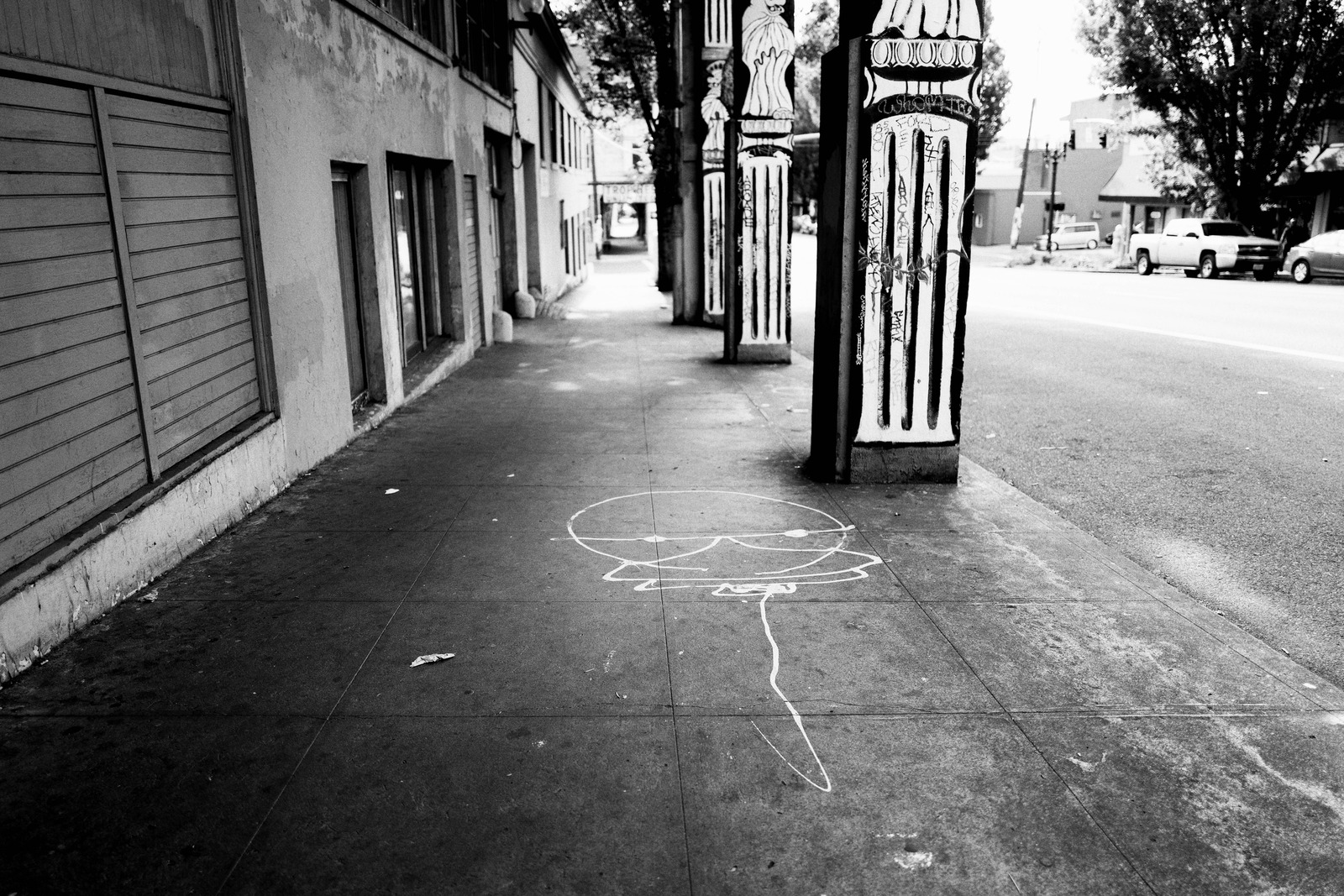 Silent Echoes of the Urban Scene