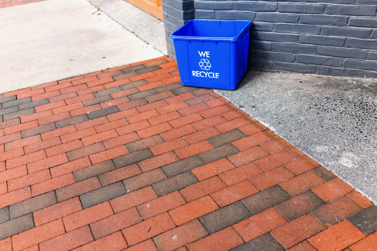 Urban Recycling Moment