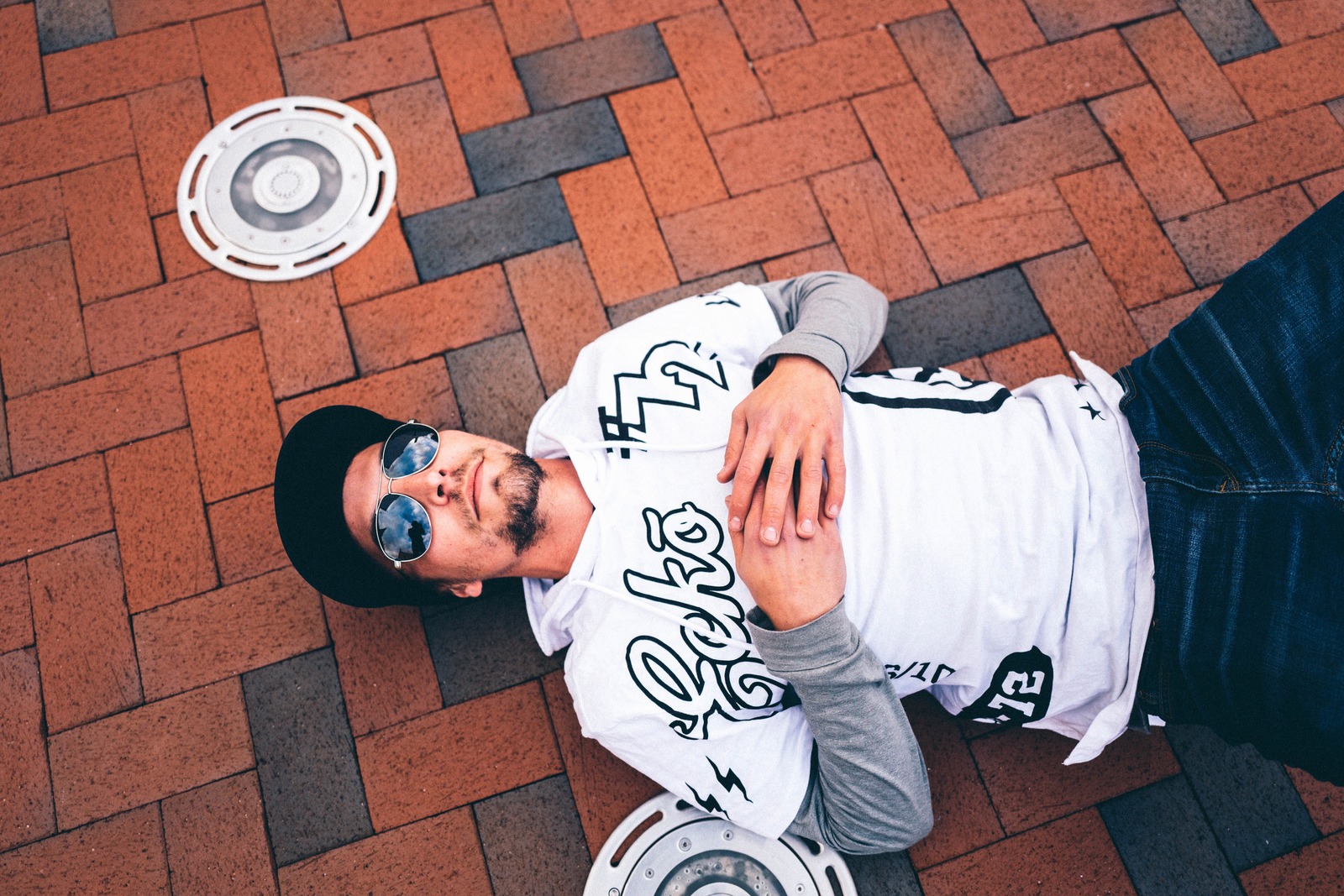 Lying in Contemplation