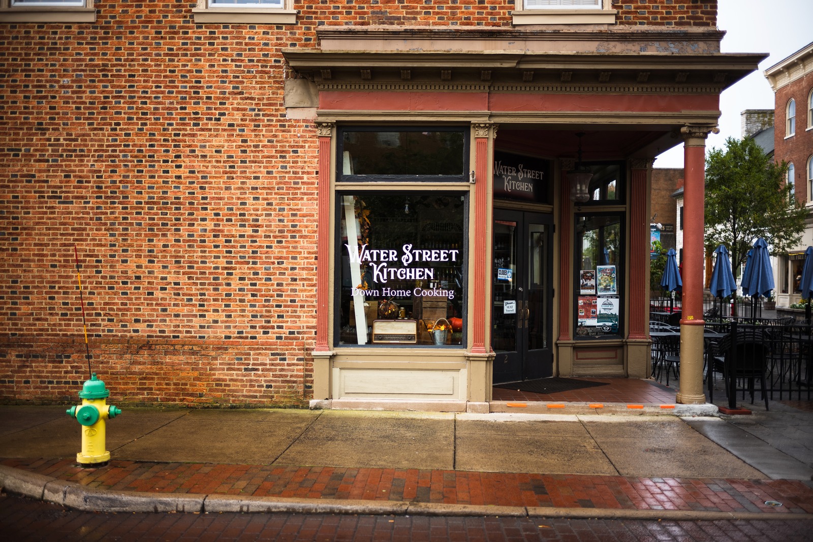 Charming Urban Eatery