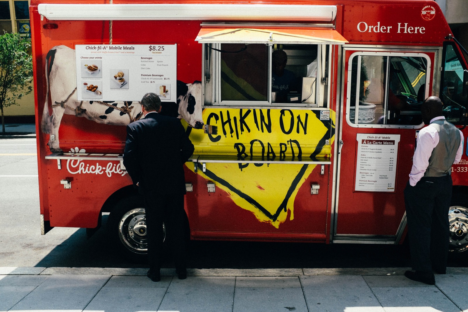 Urban Food Truck Vibes